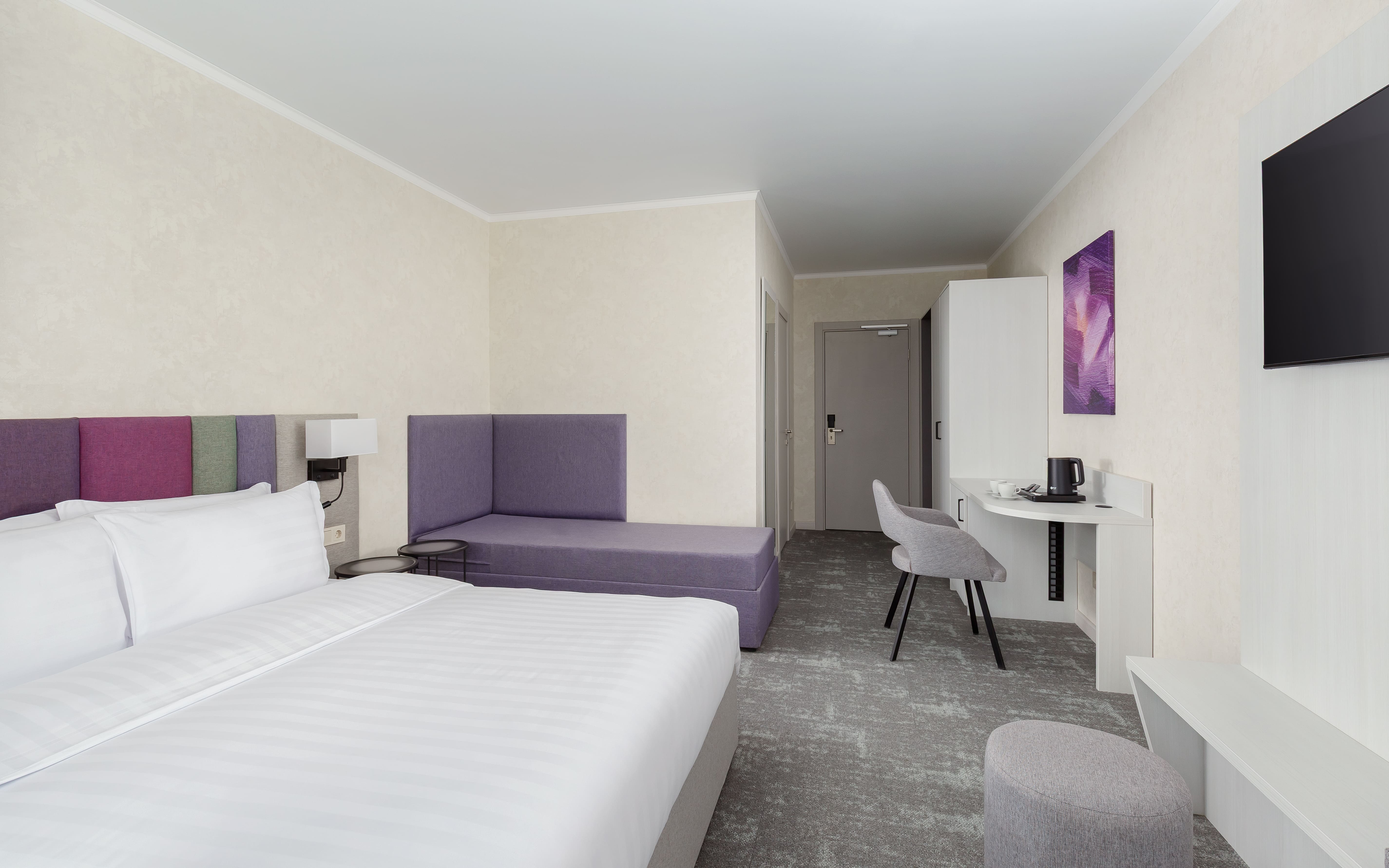 Альфа Супериор с балконом с двуспальной кроватью