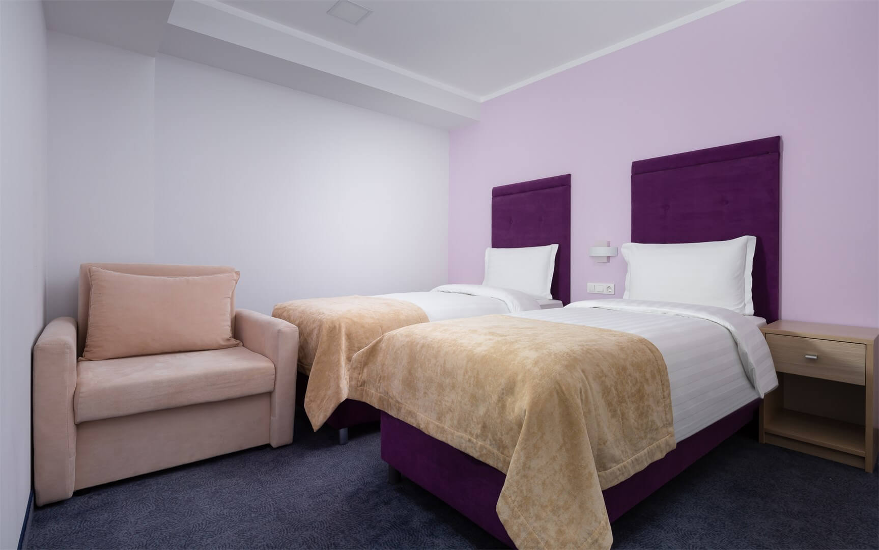 Дельта Стандарт (5 этаж) с 2 односпальными кроватями