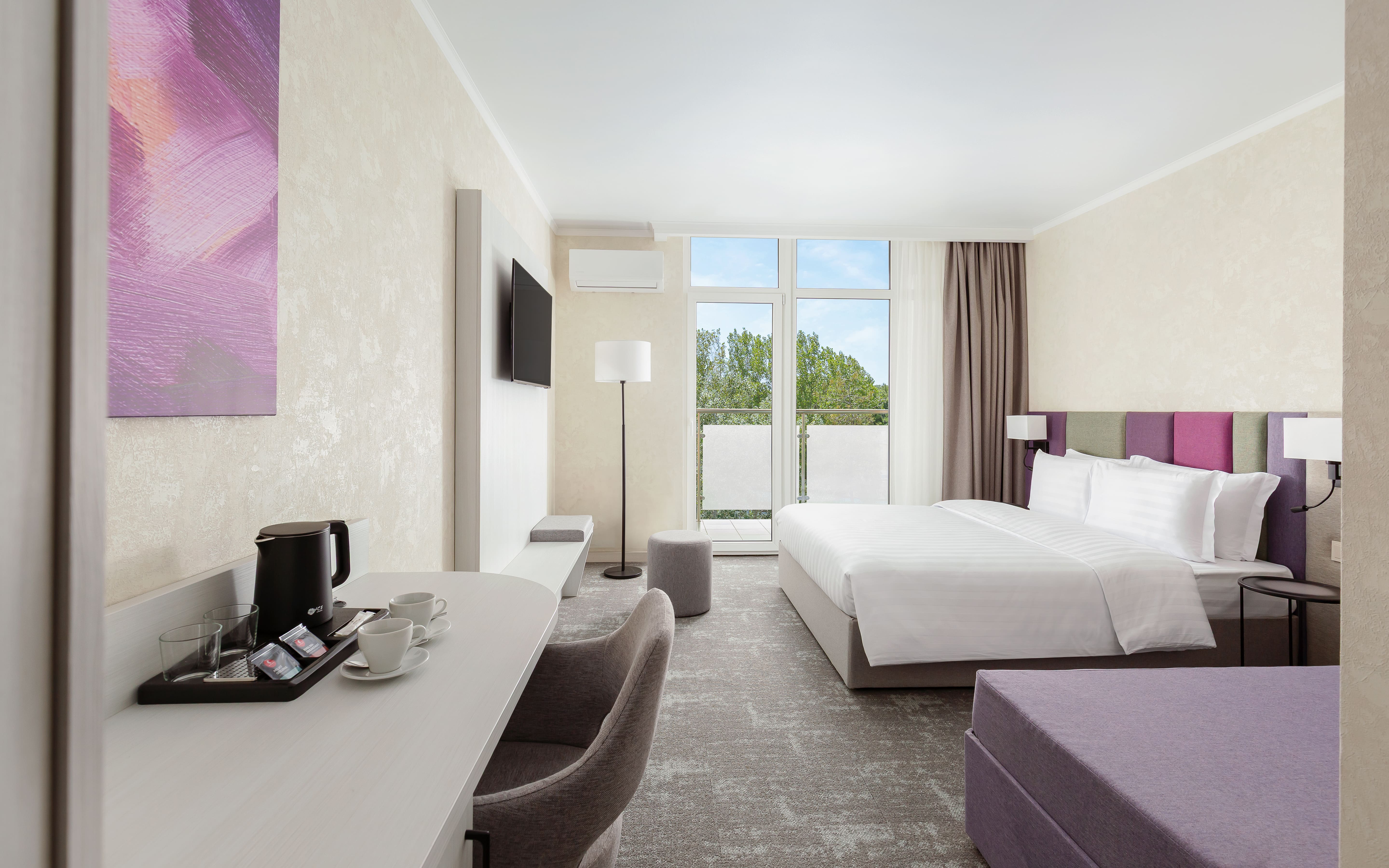 Альфа Супериор с балконом с двуспальной кроватью