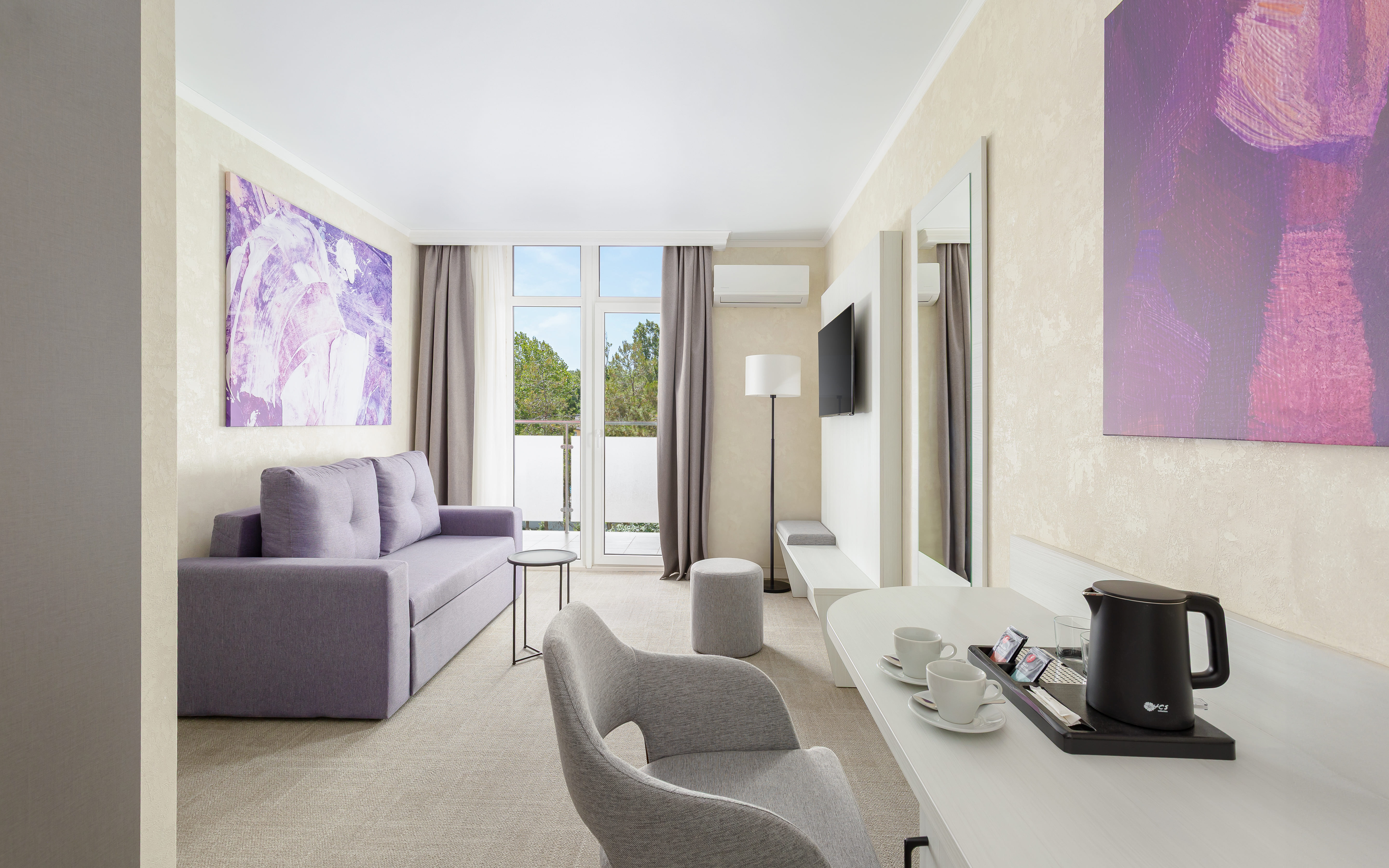 Альфа Гранд Двухкомнатный Люкс с балконом