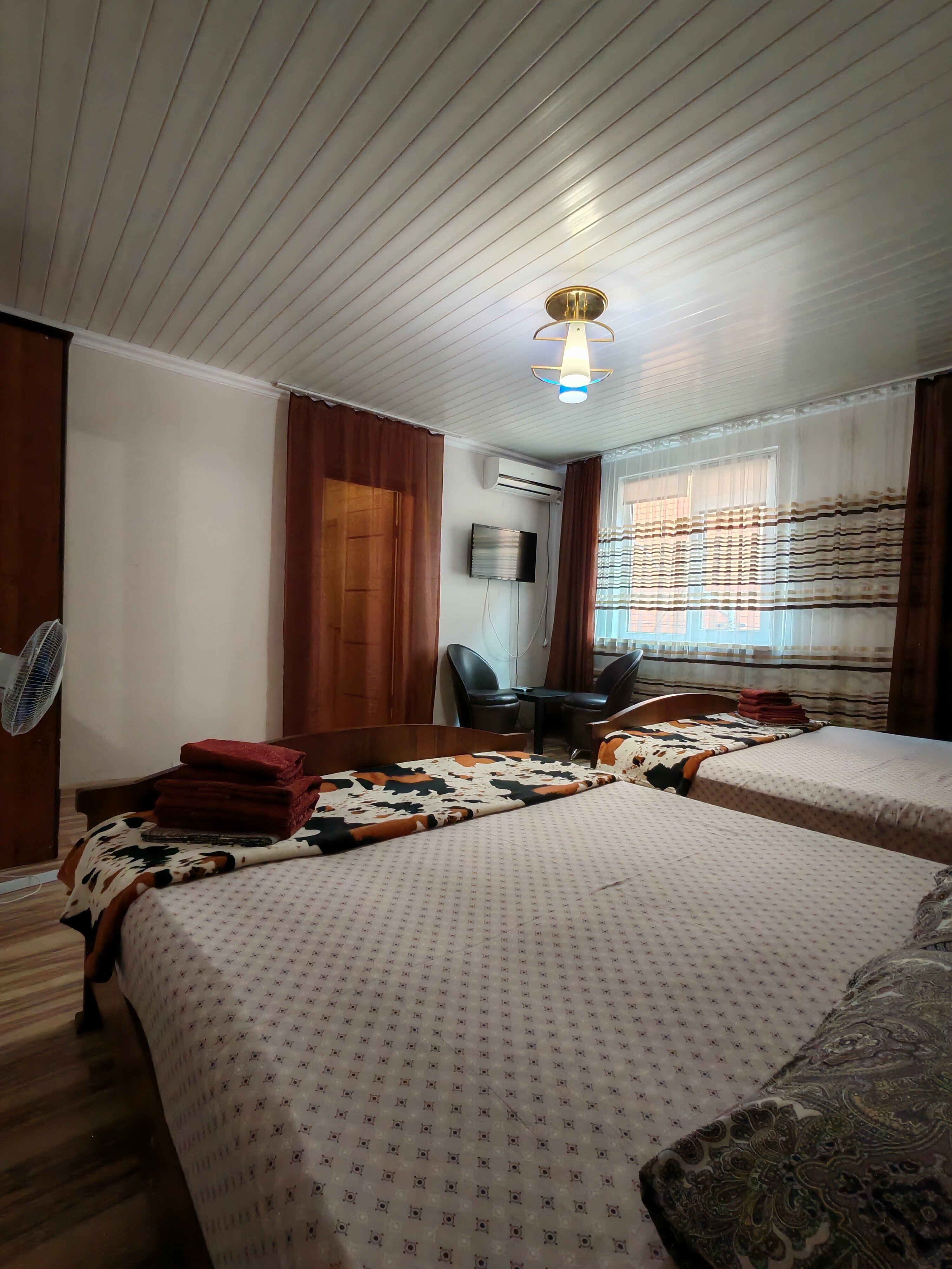 Двухкомнатный шестиместный номер