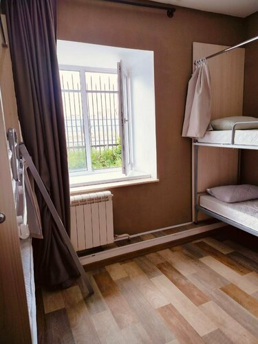 Кровать в 4-местном номере для женщин