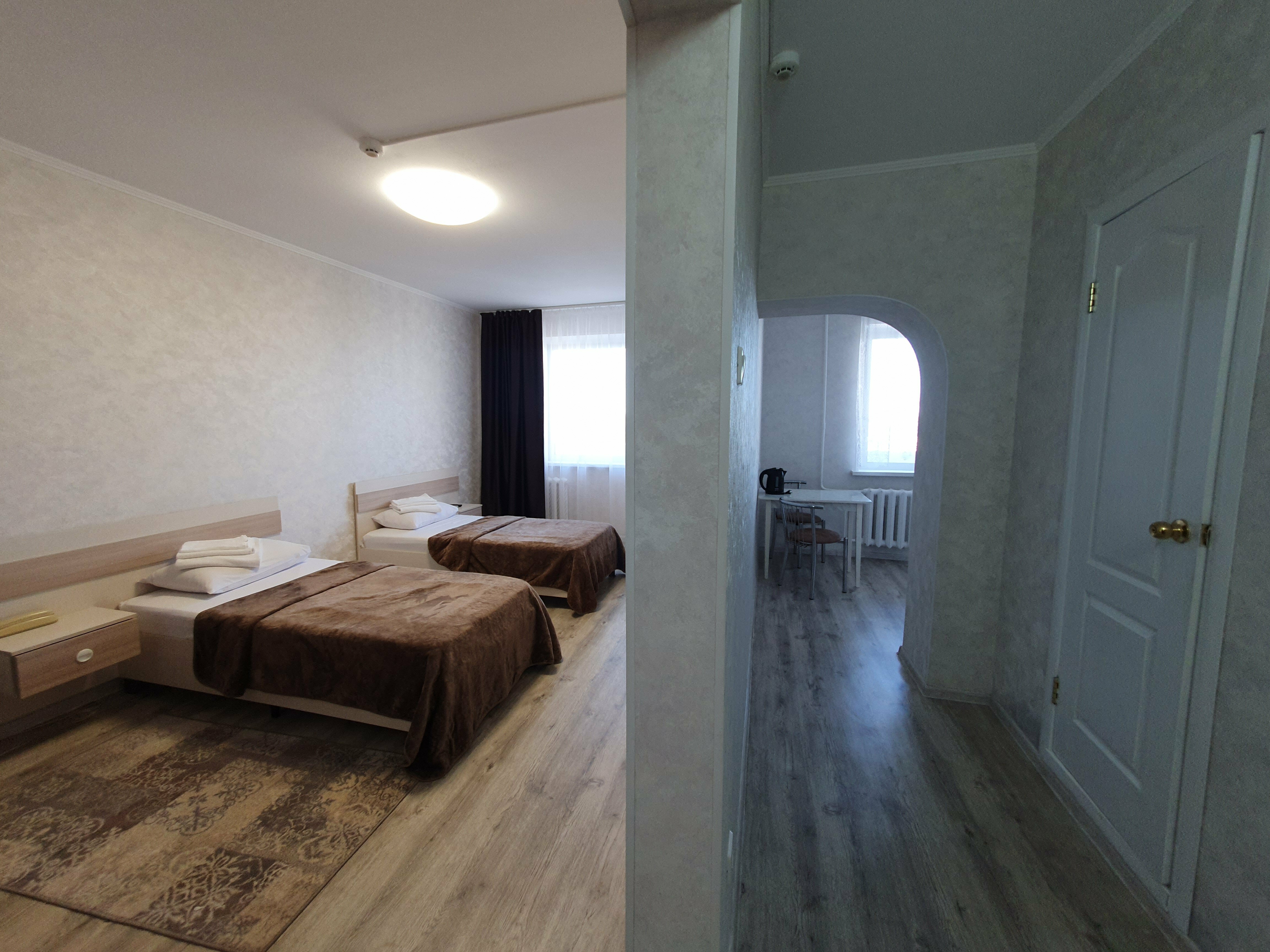 Односпальная кровать в общем номере