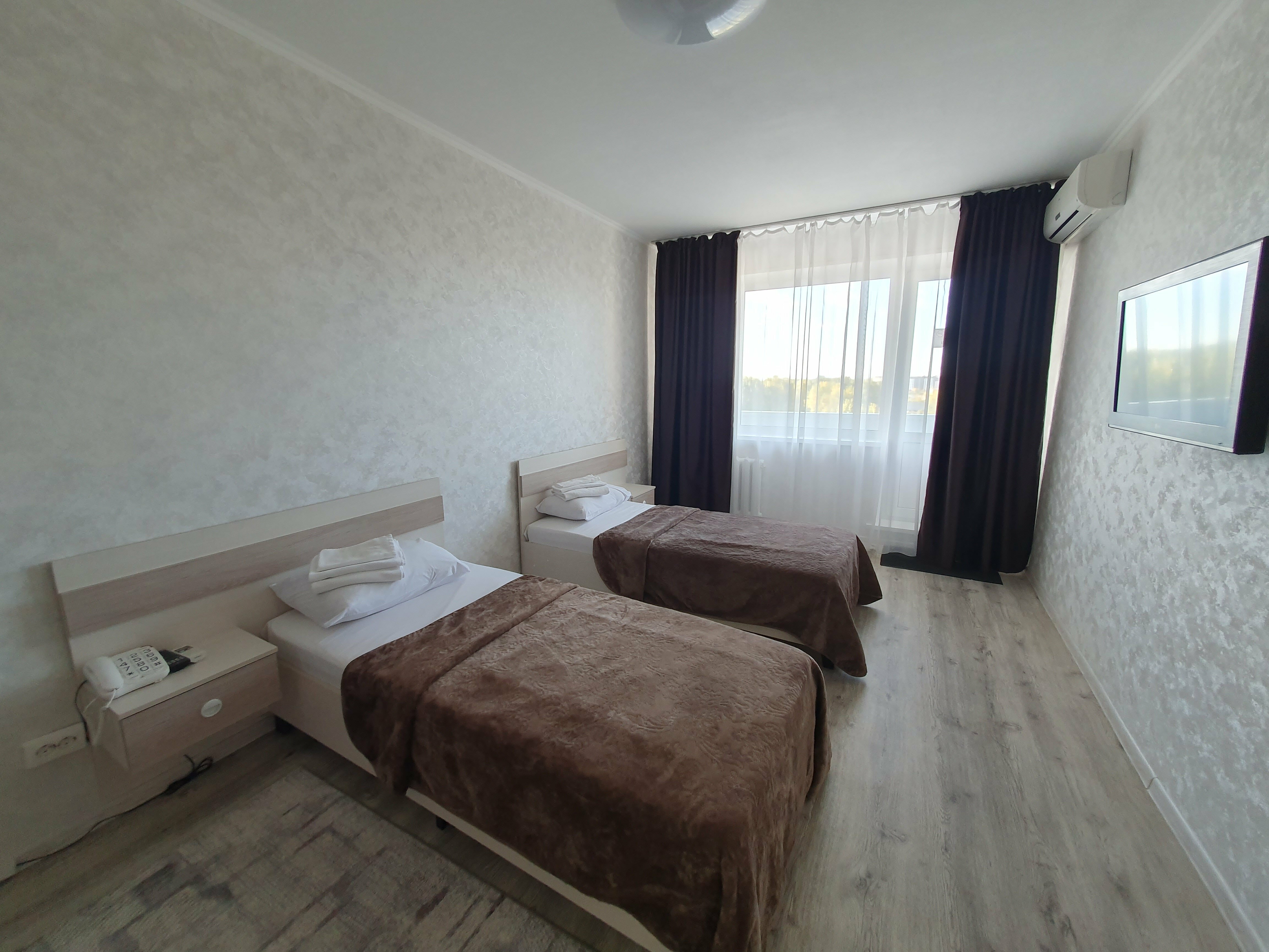 Односпальная кровать в общем номере