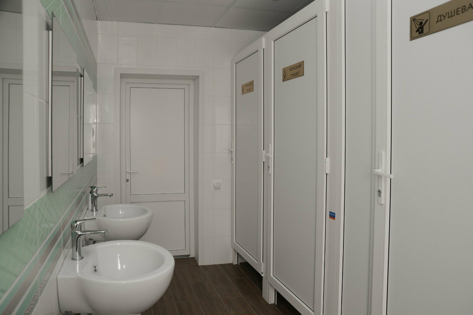 Общий номер с 8 кроватями (бронирование не менее 3 человек)