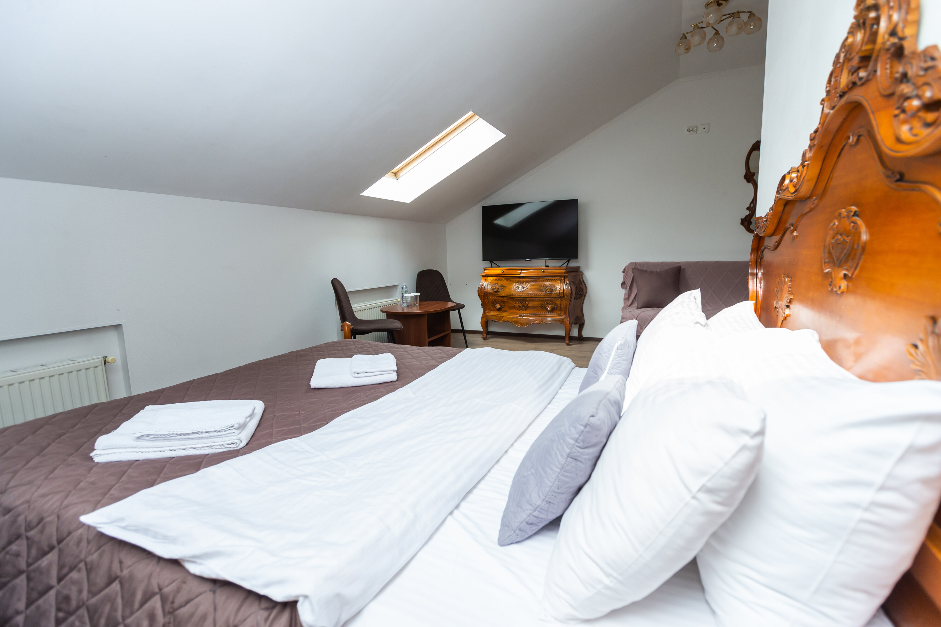 Люкс с кроватью размера «king-size» и гидромассажной ванной