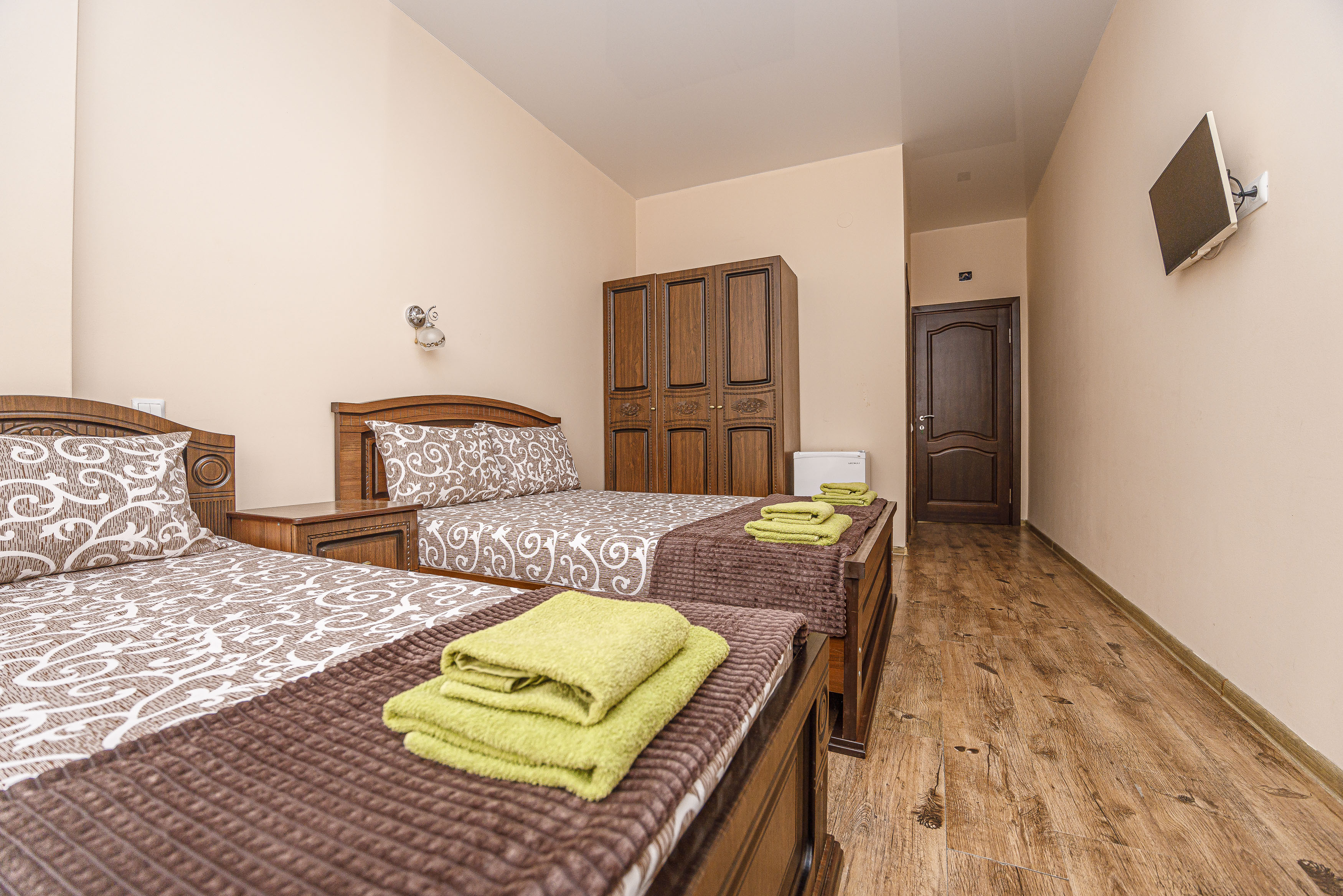 Двухместный номер с раздельными кроватями и балконом (+ доп место)