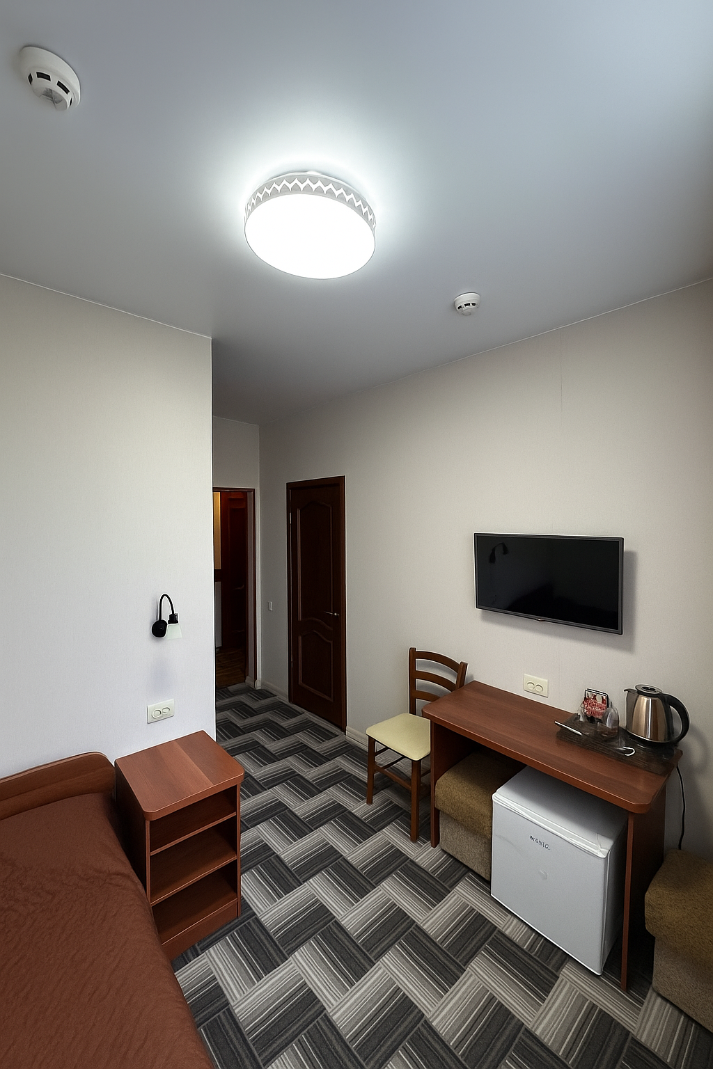 Стандартный трехместный двухкомнатный номер