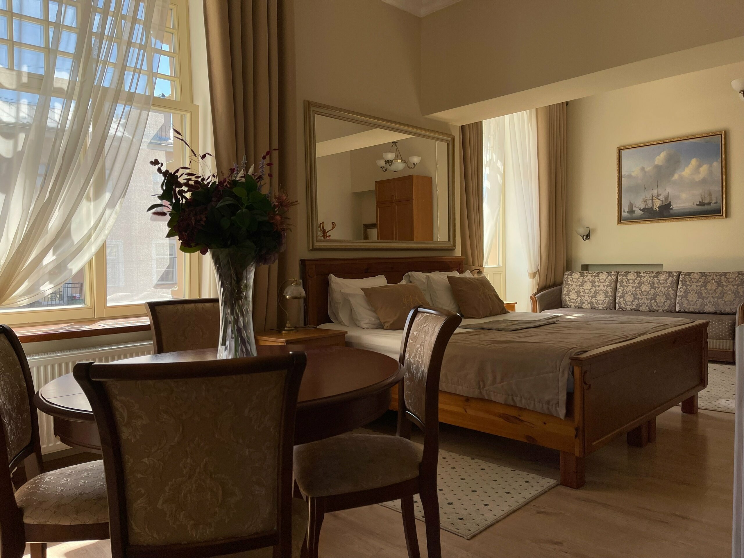 Люкс с балконом