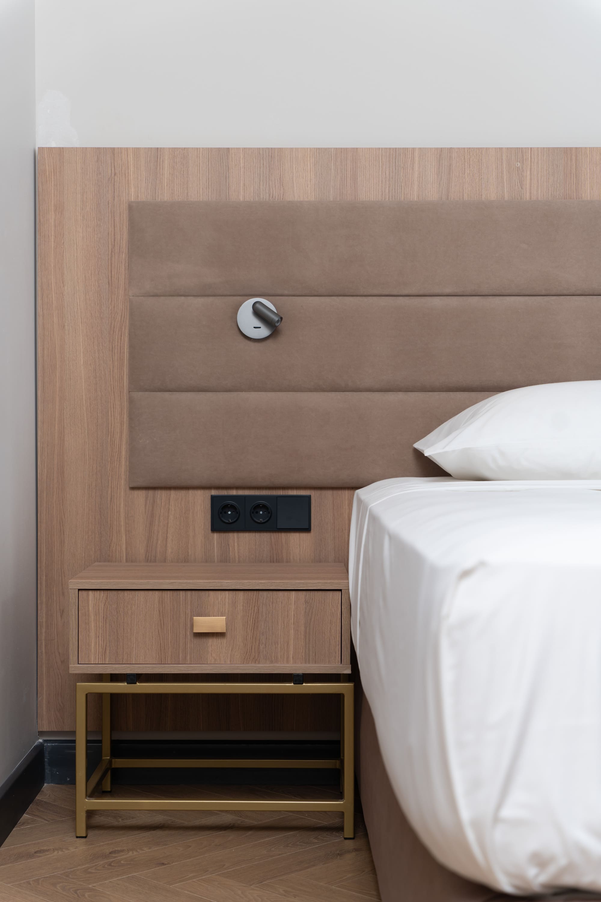 Джуниор сюит с кроватью King-size и односпальной кроватью