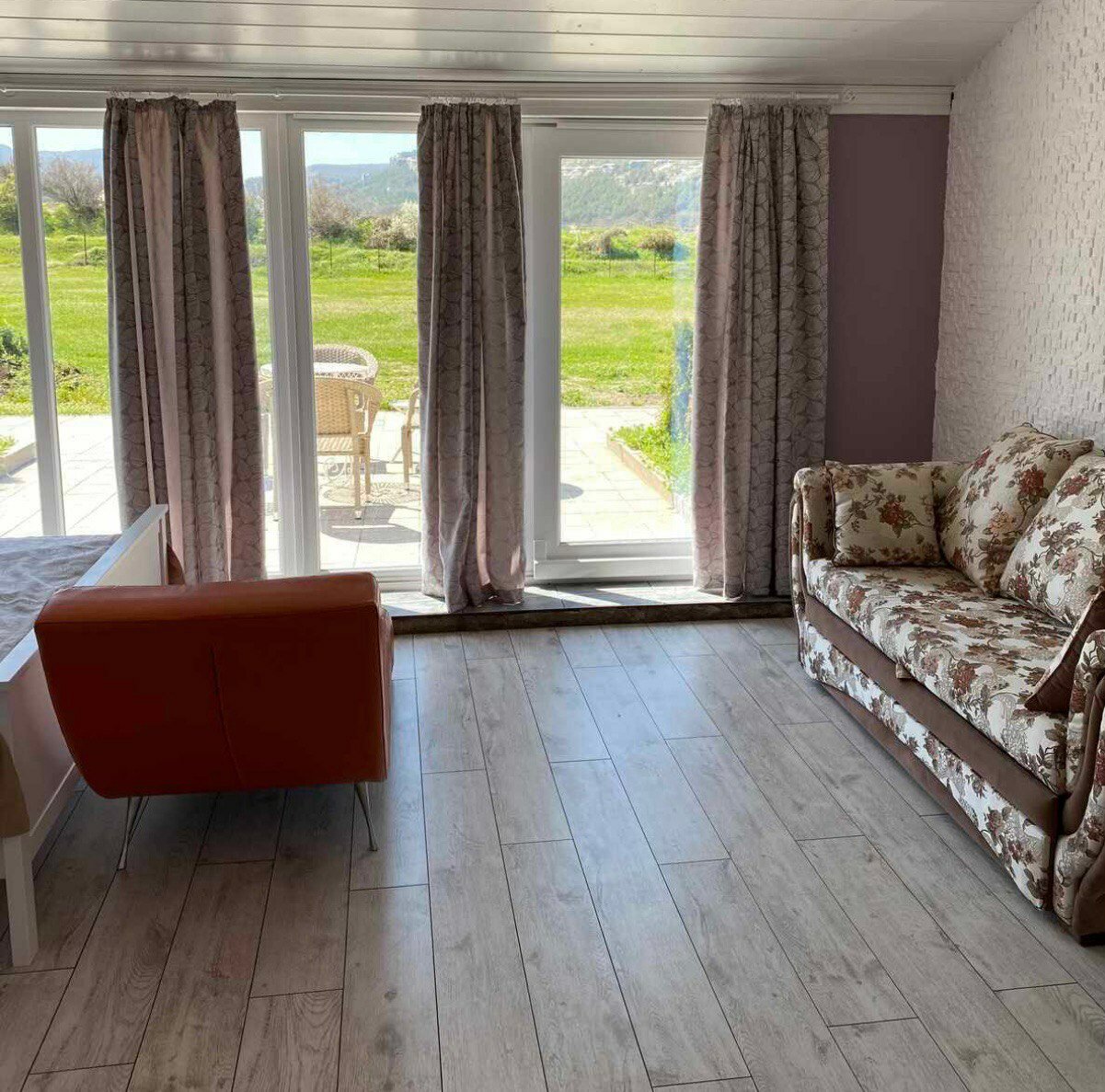 Четырехместный номер с верандой