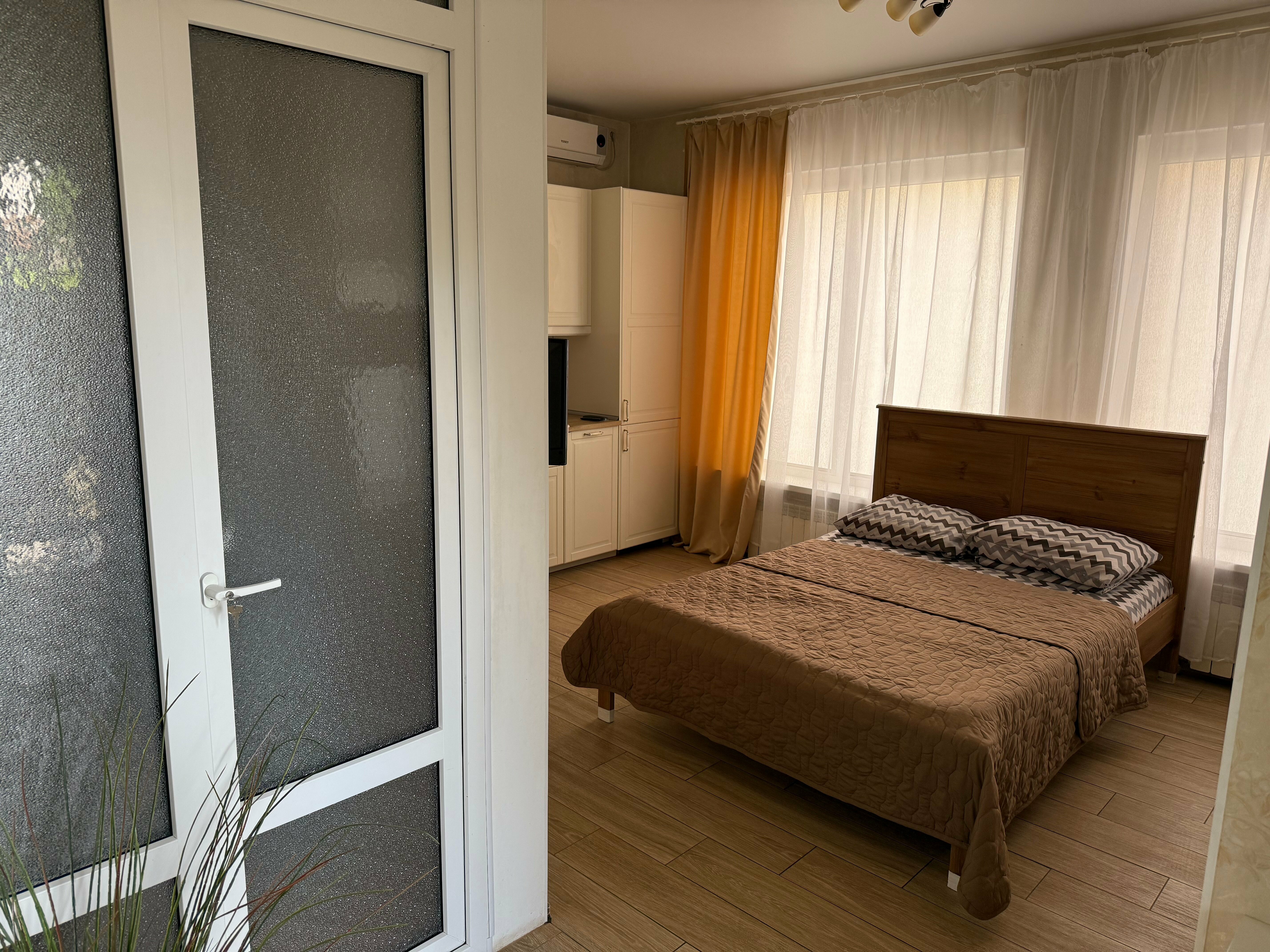 Апартаменты с выходом к бассейну