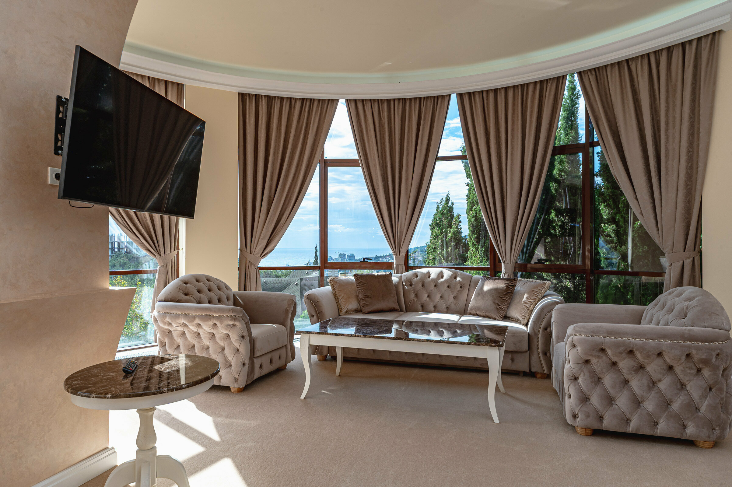 Люкс с видом на море