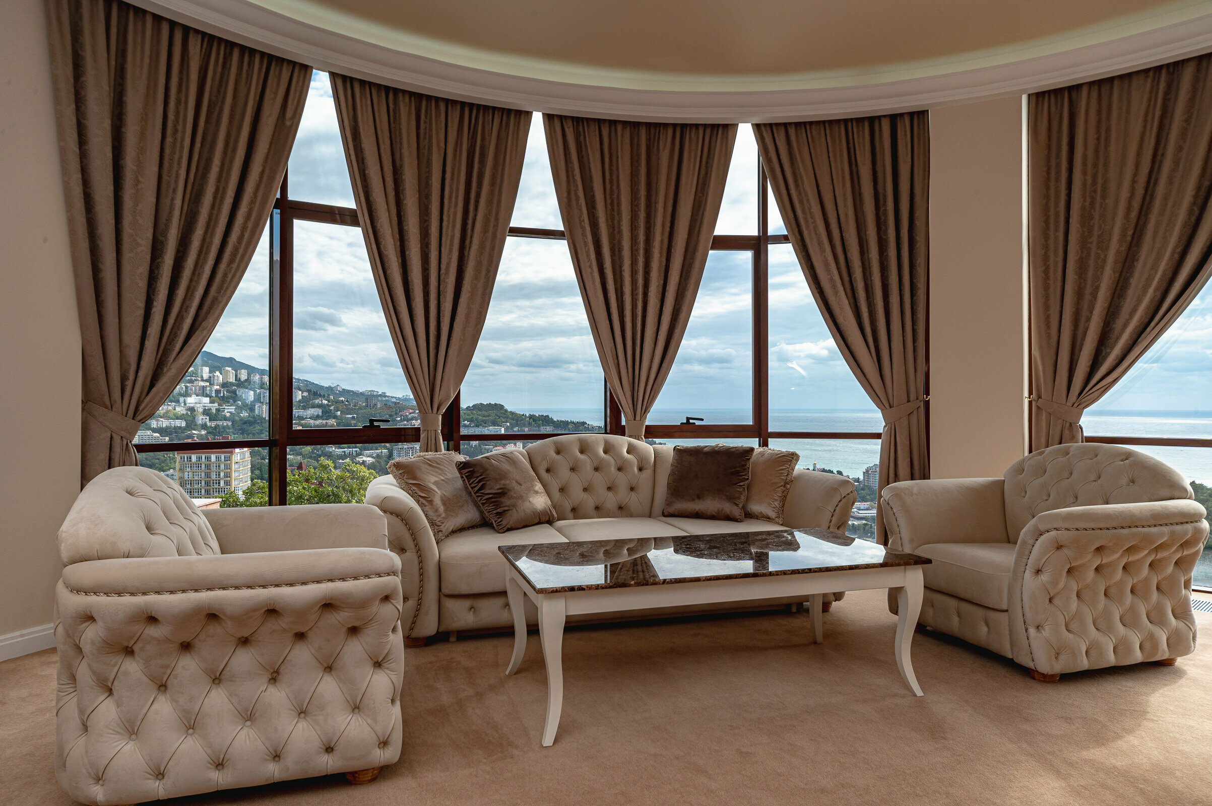 Люкс с видом на море