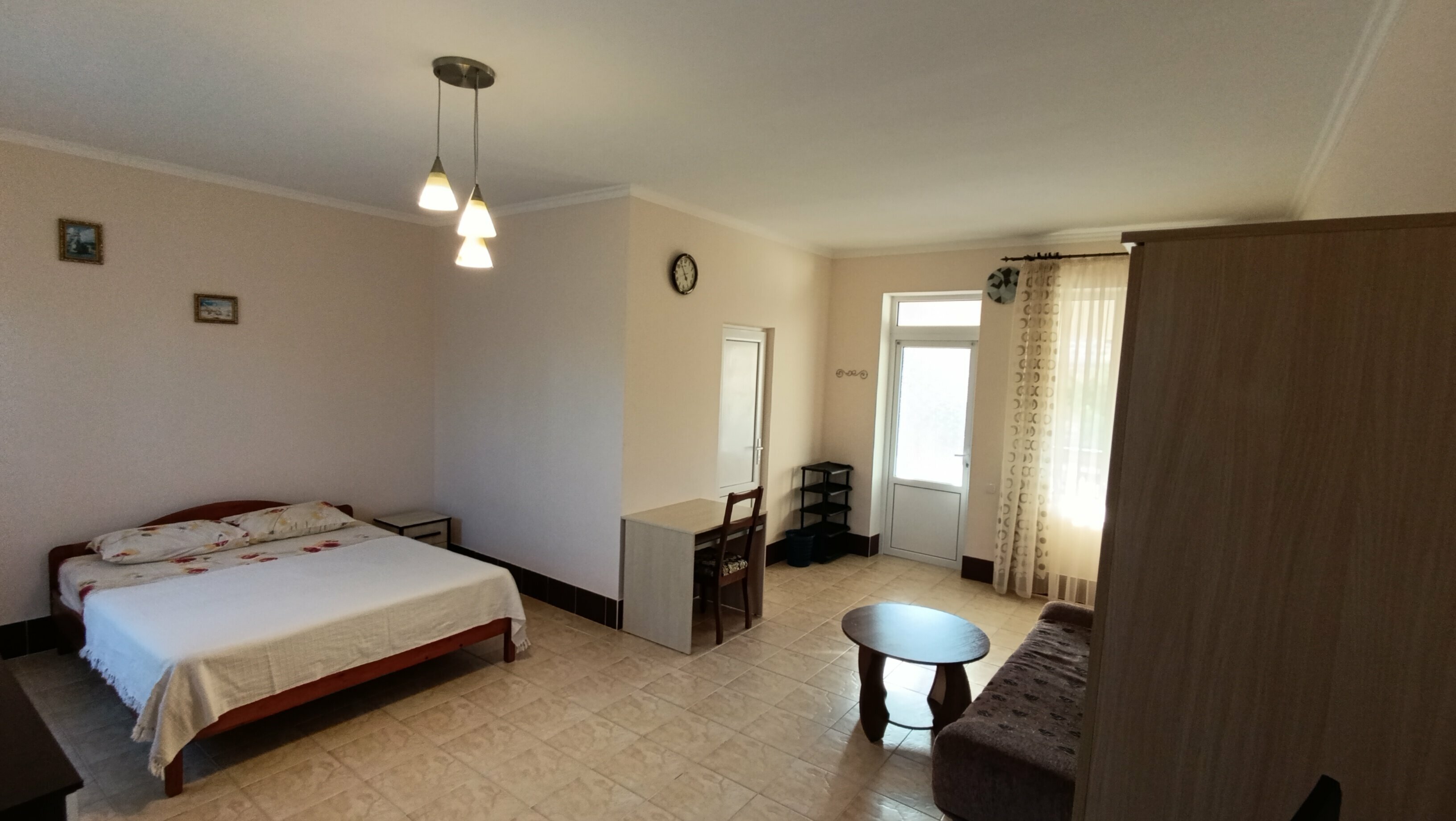 Cемейный номер с собственной ванной комнатой