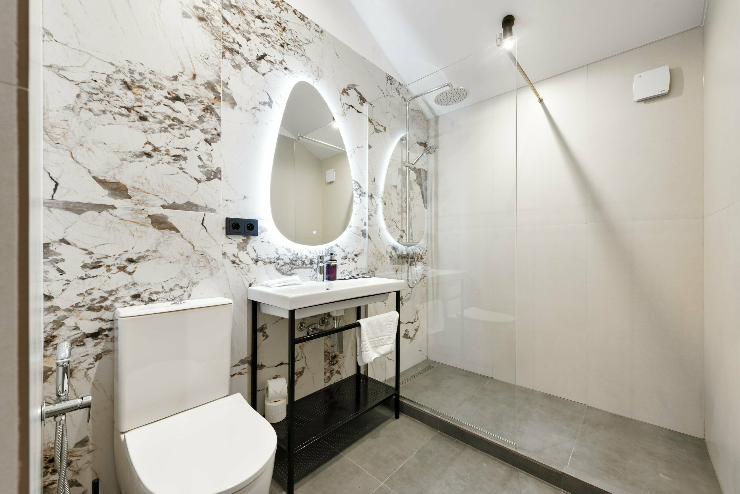 Панорамный домик семейный