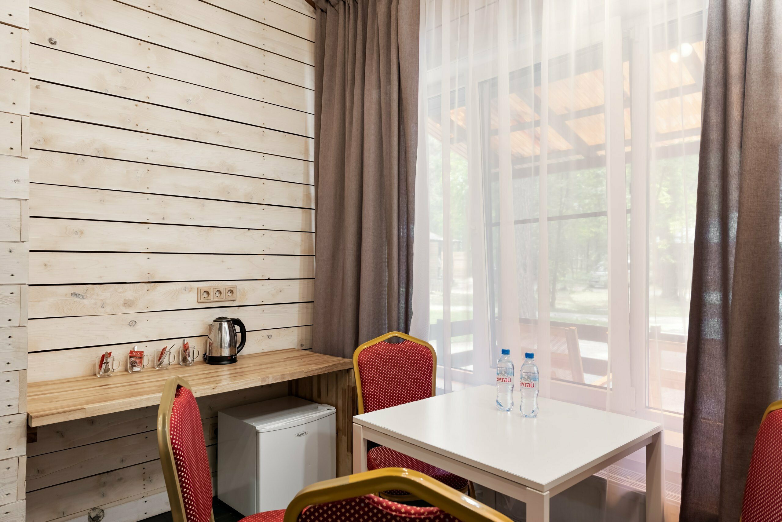 Двухуровневый четырехместный номер