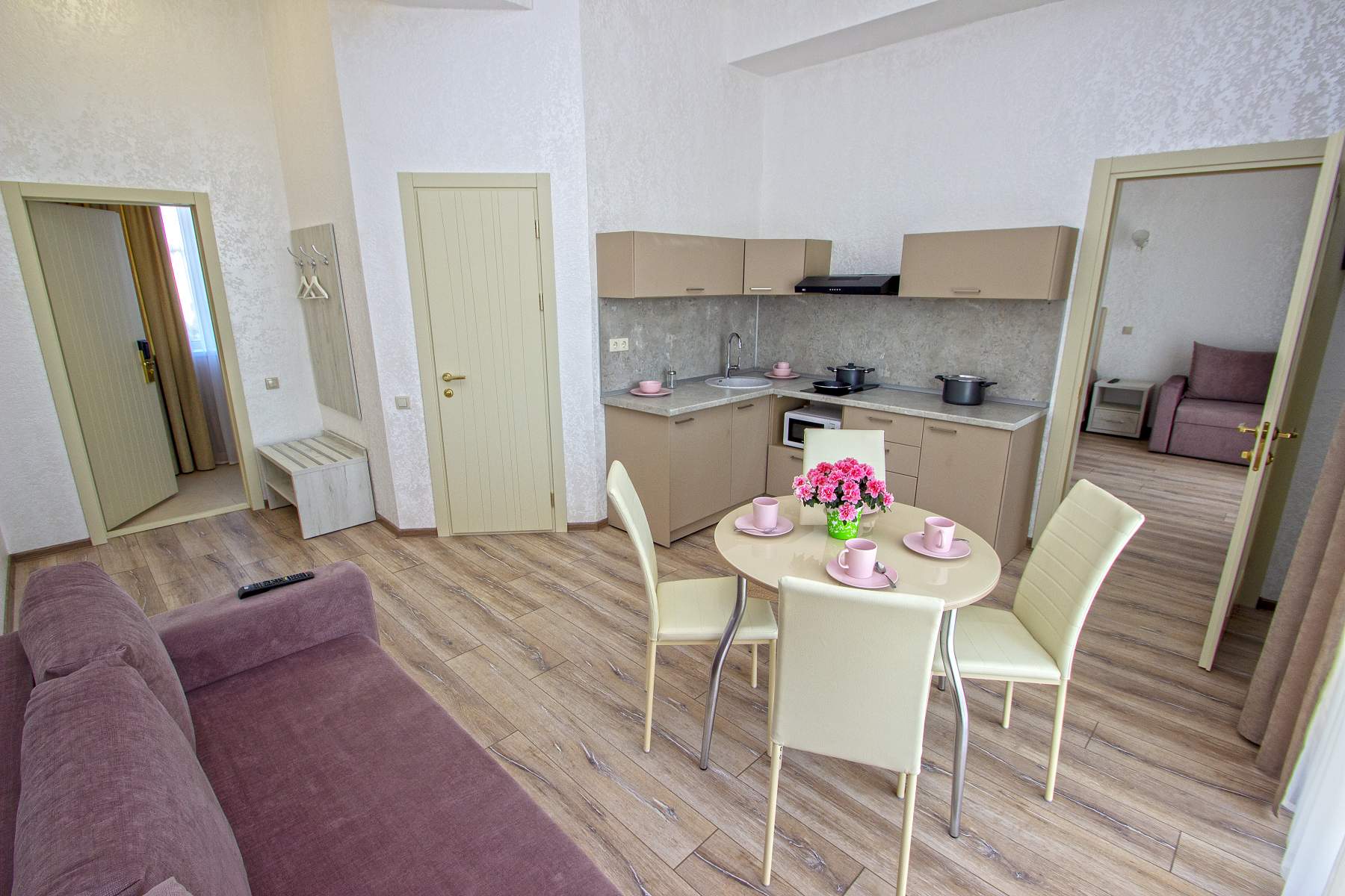 Люкс с кроватью размера «king-size» и балконом