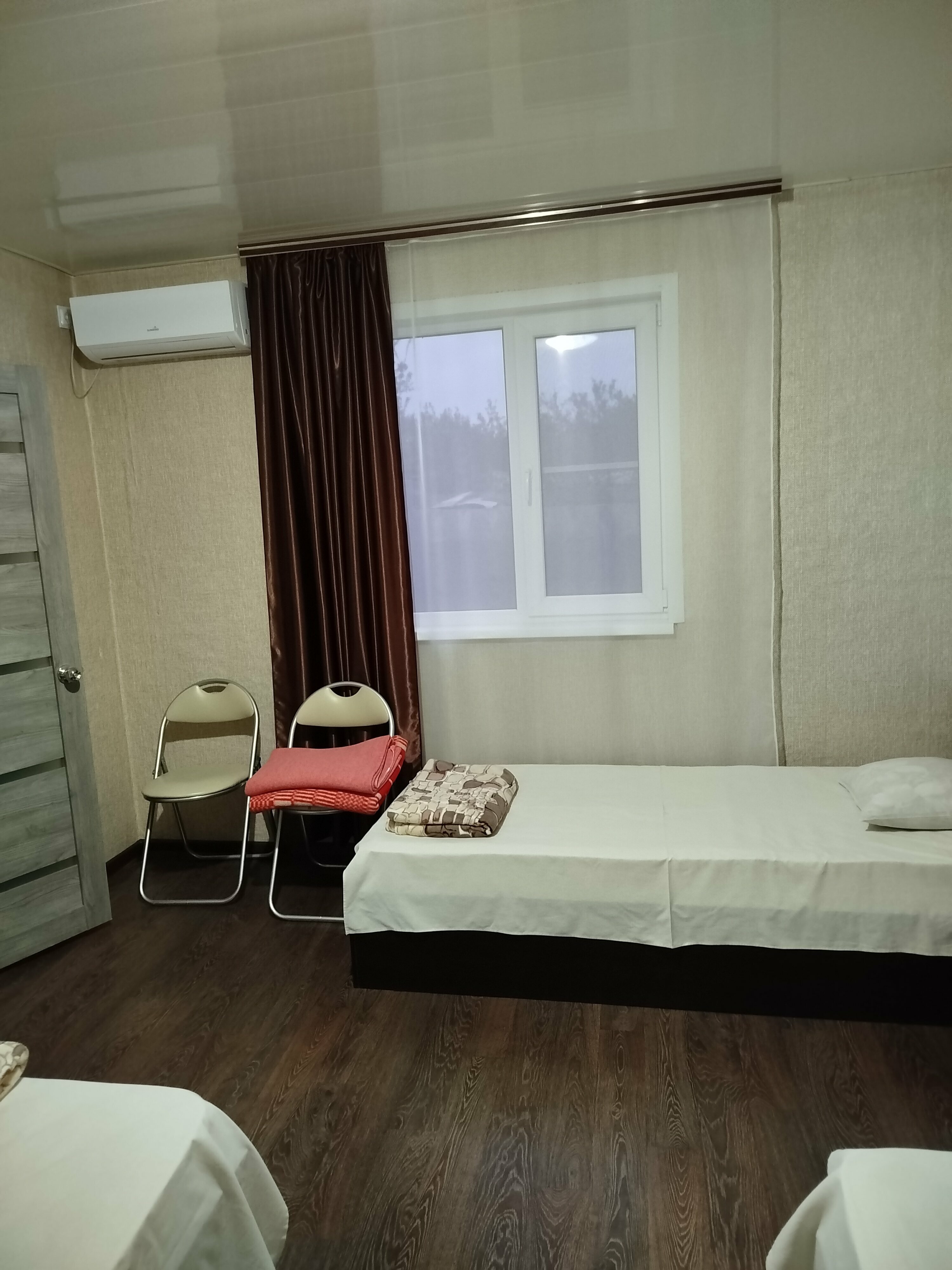 Четырехместный номер люкс с отдельным входом