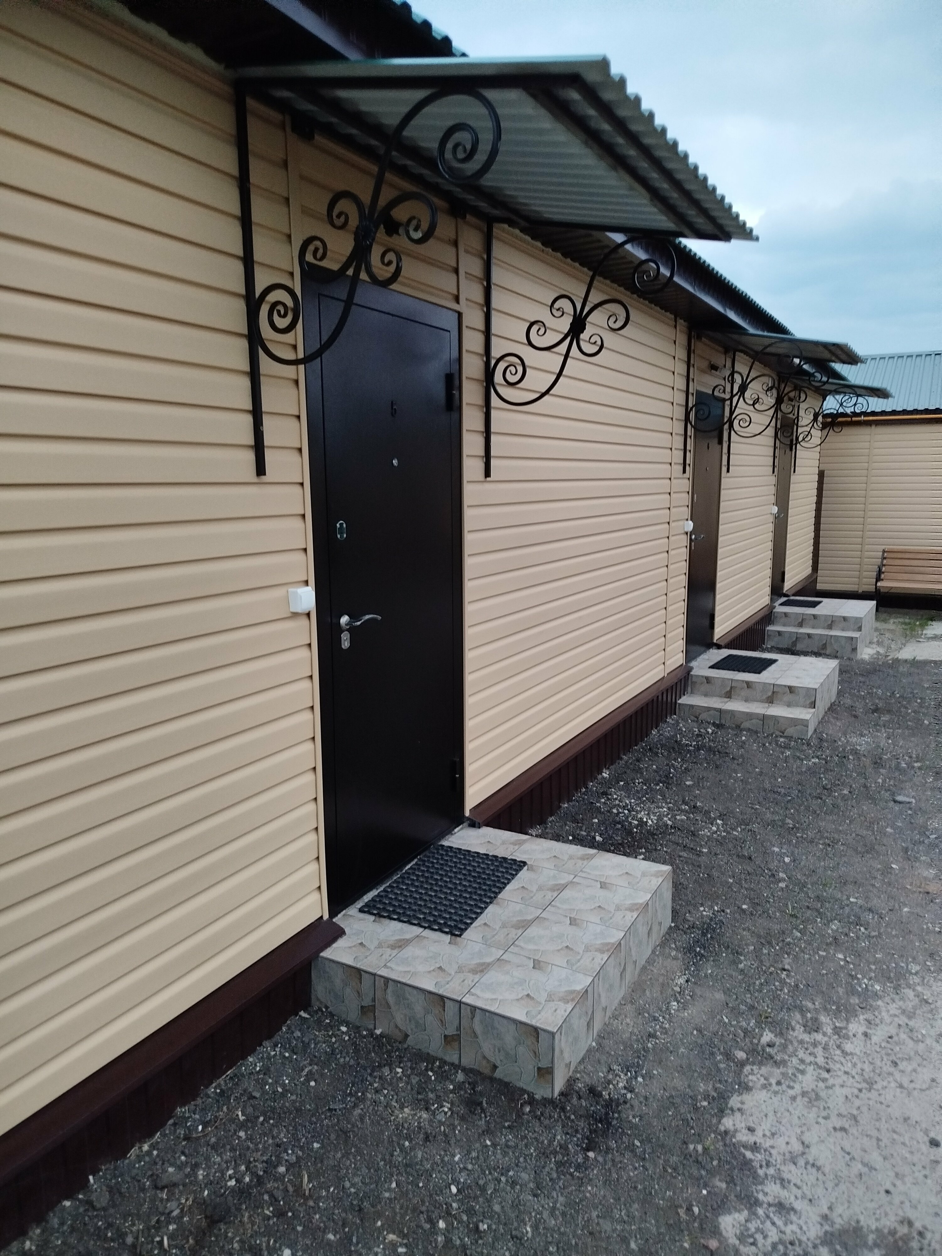 Четырехместный номер люкс с отдельным входом