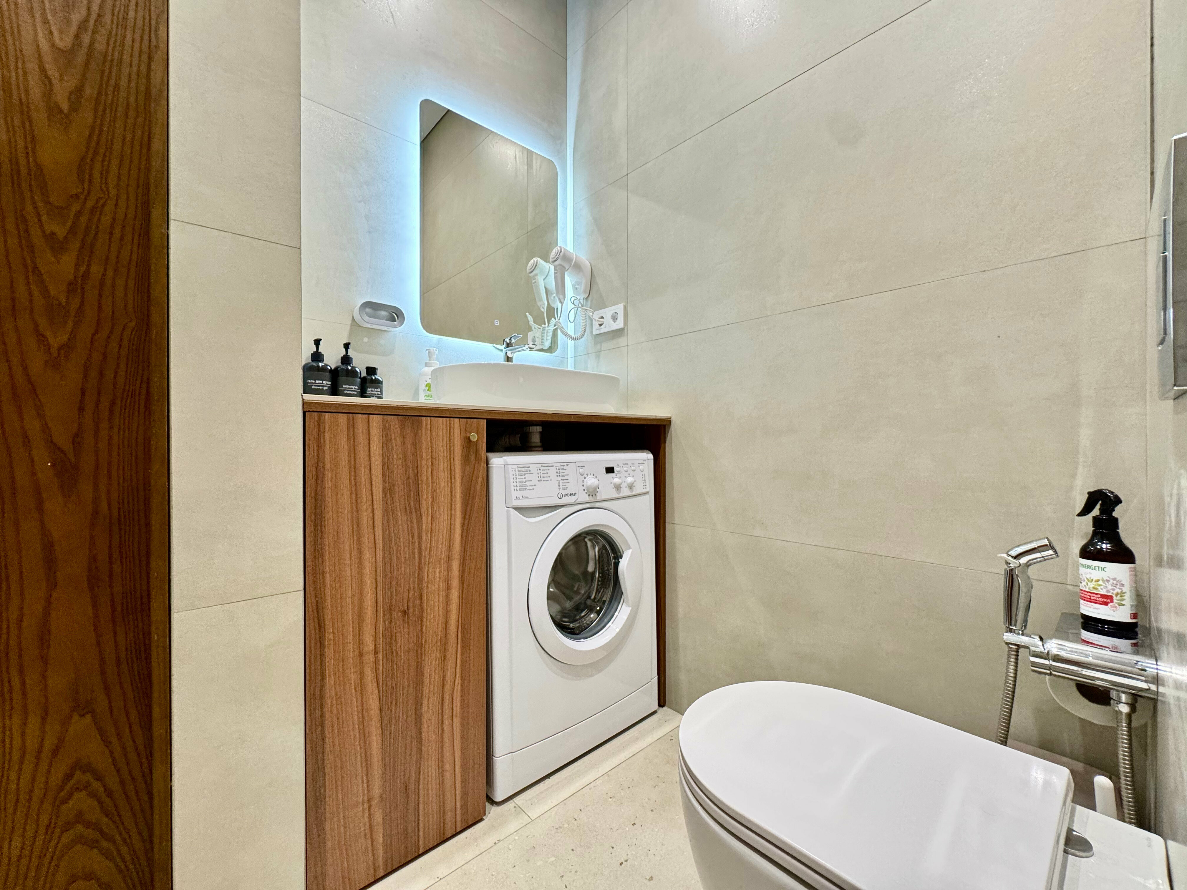 Делюкс с видом на море и балконом "OkoloMorya"