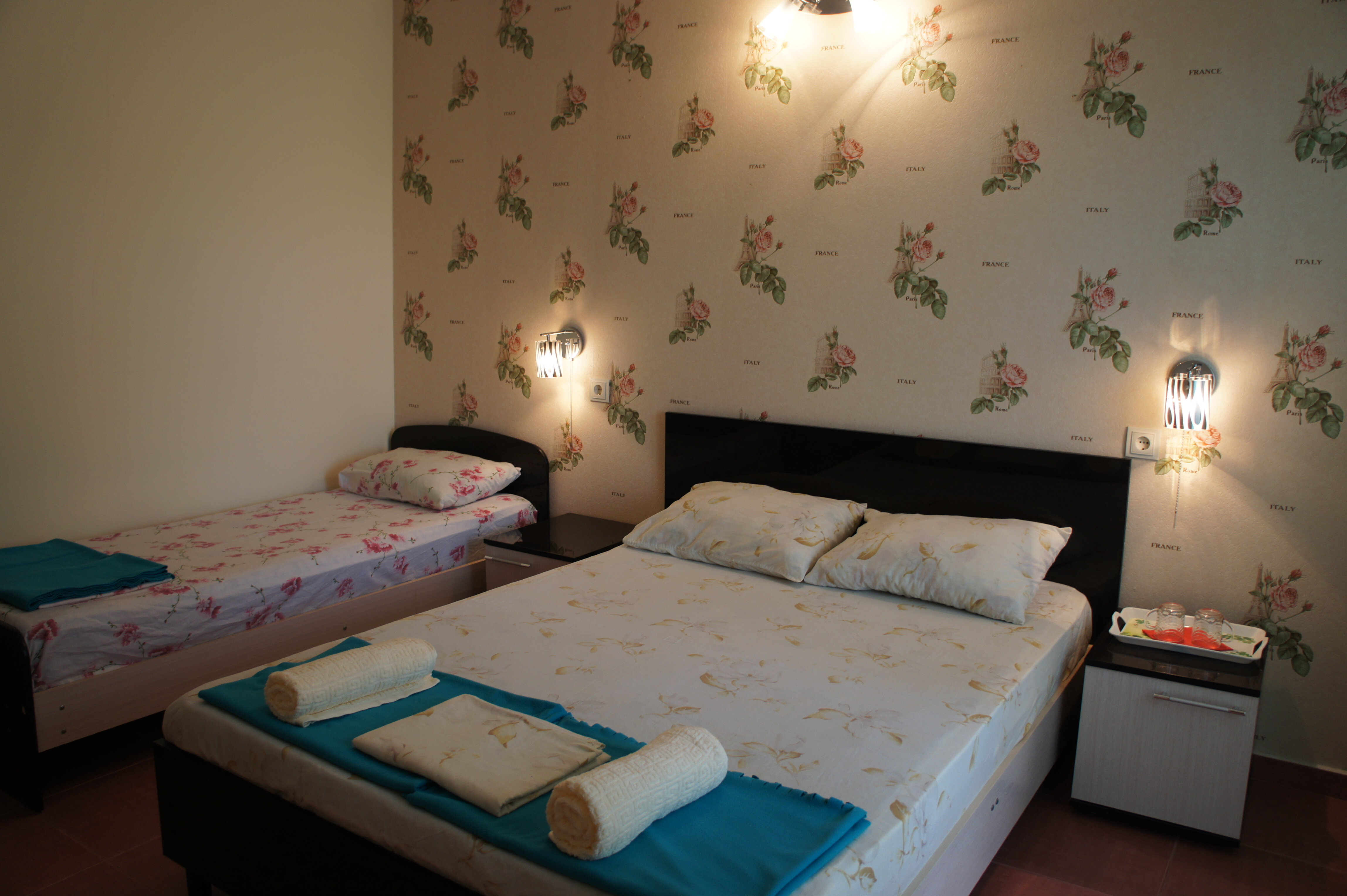 Трехместный стандарт ( + кресло кровать )