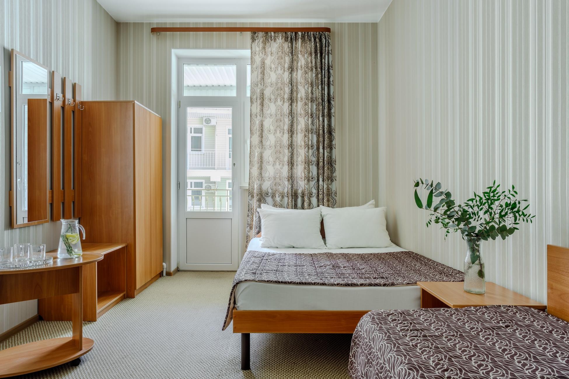 Стандартный трехместный номер