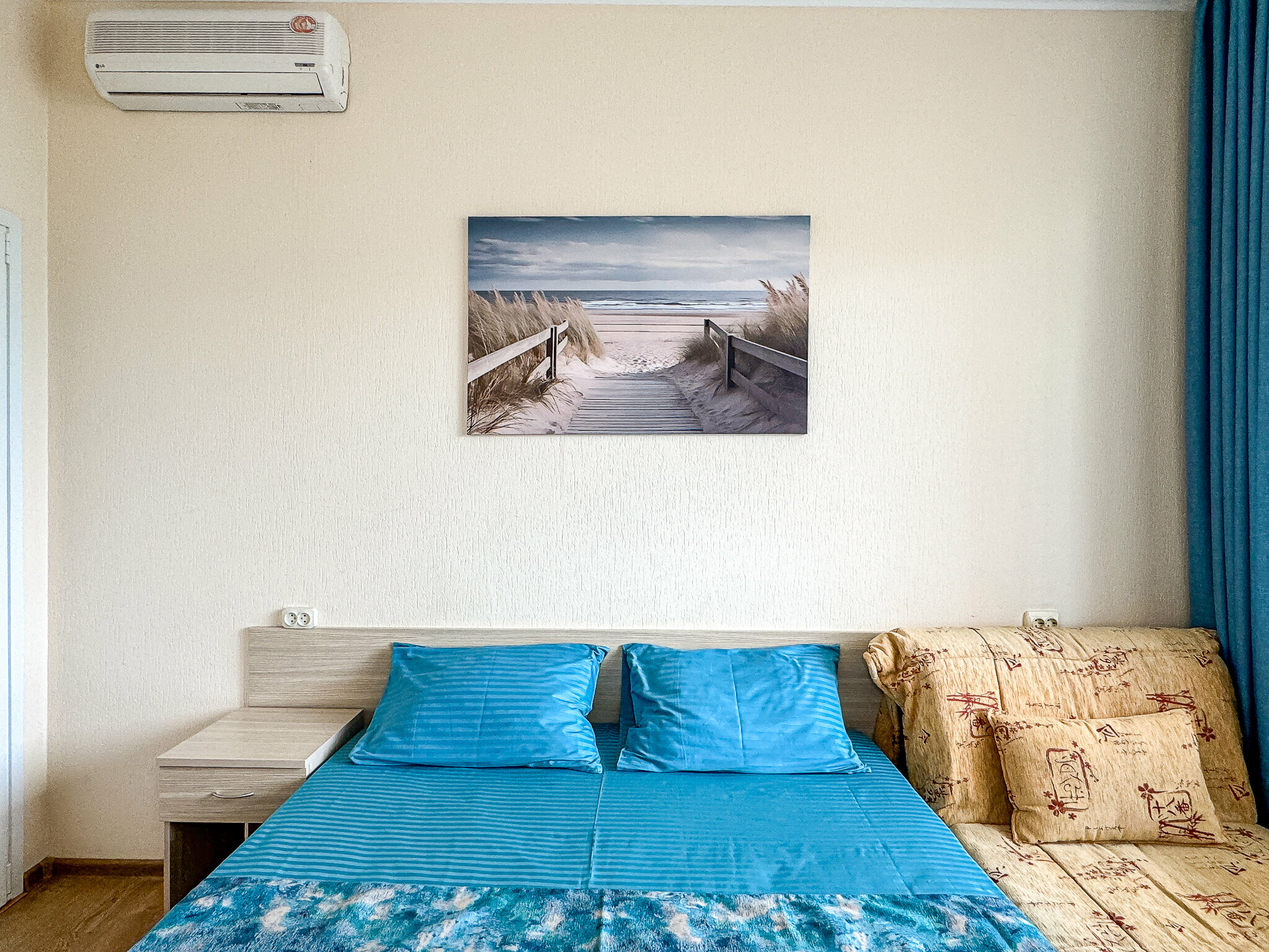 Двухместный номер с двухспальной кроватью с одним доп. местом