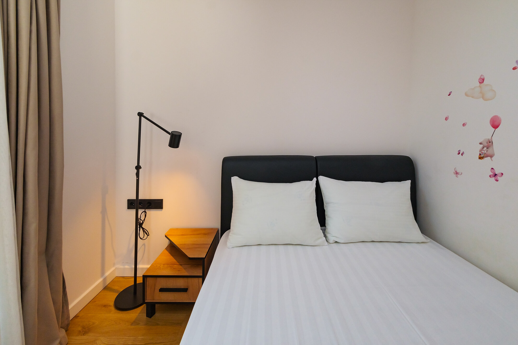 4-х местные апартаменты с балконом в жк c круглогодично подогреваемым бассейном +32 ° "Alicekeys" 7/91