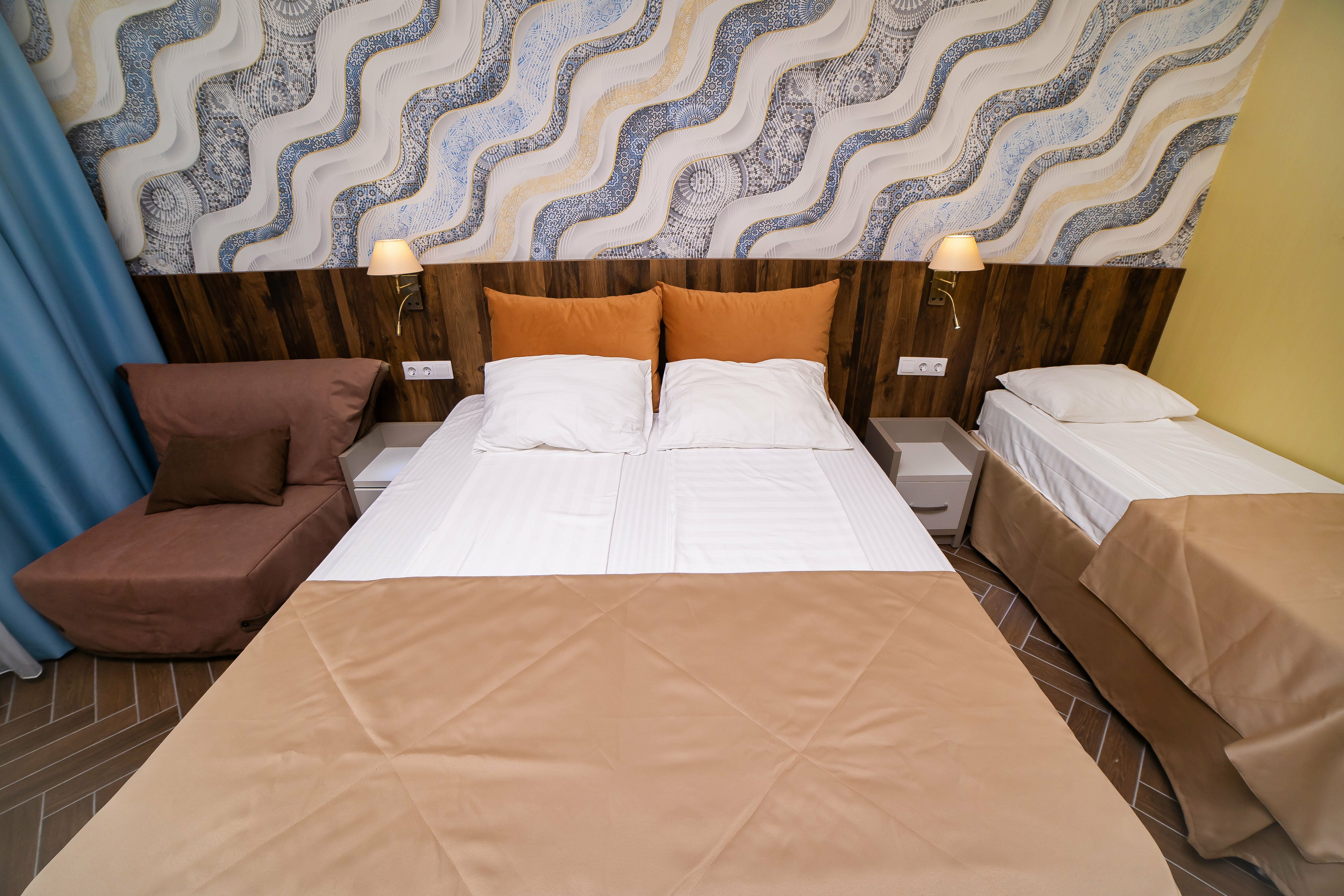 Четырехместный номер Smart c балконом