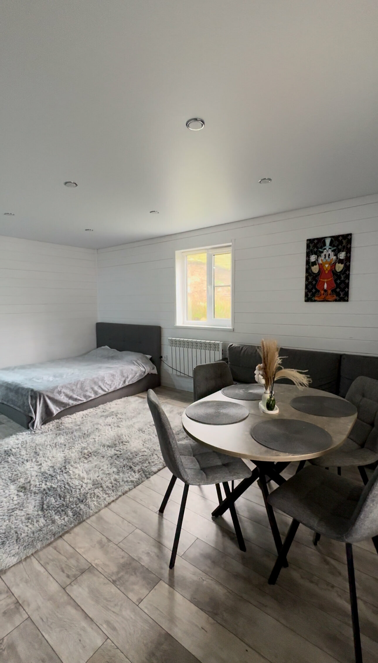 Четырехместный номер с видом на горы