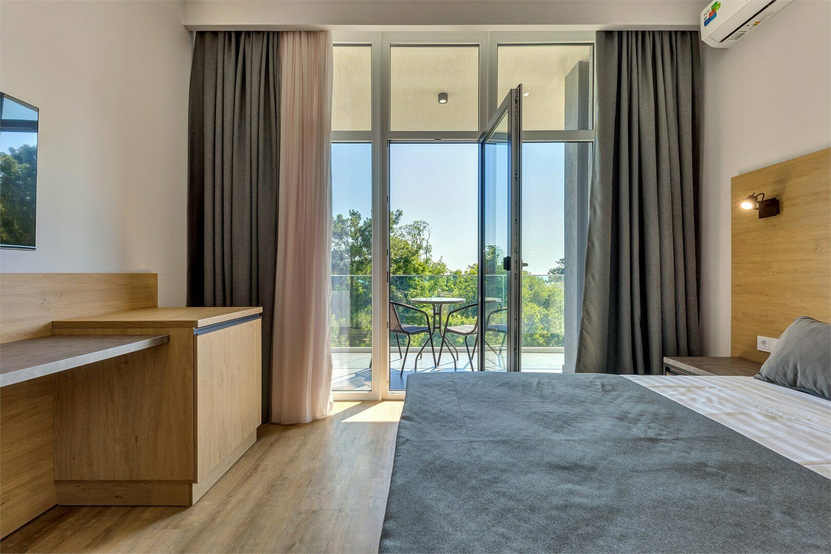 Двухместный номер Делюкс с 1 кроватью и балконом