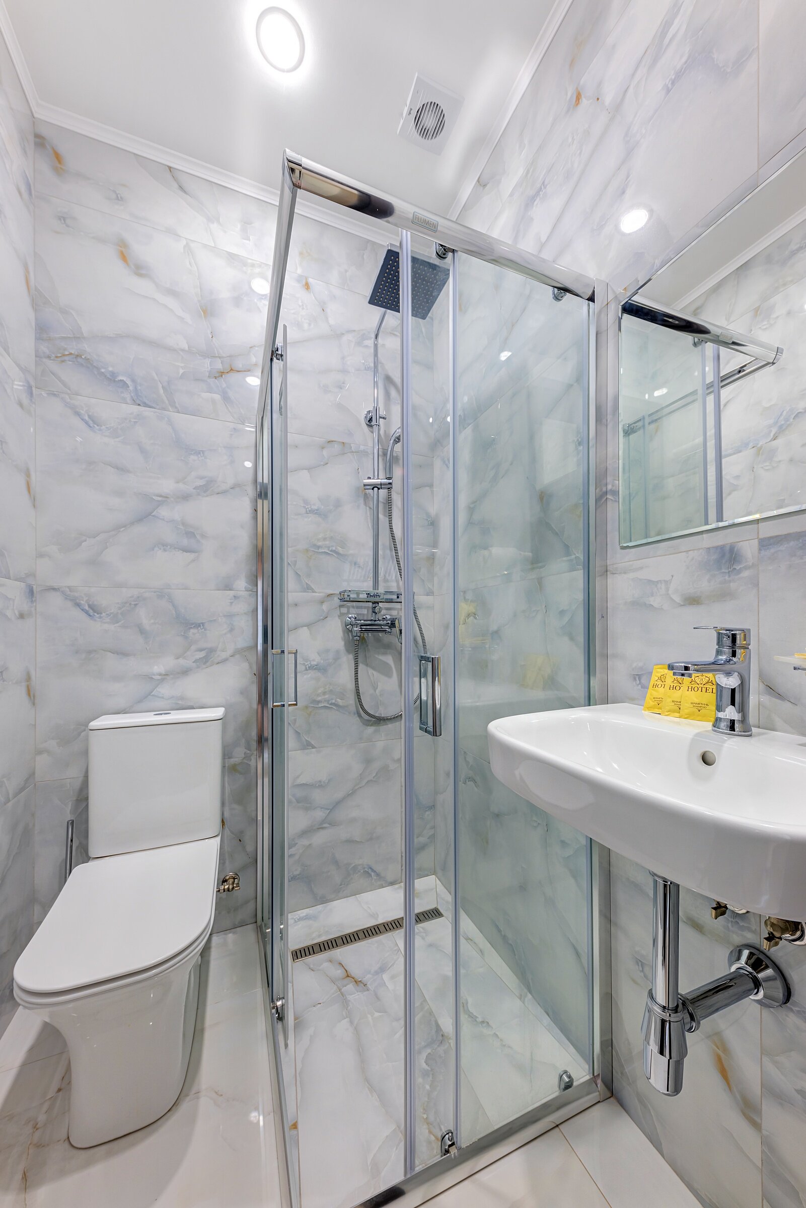 Одноместный номер с балконом