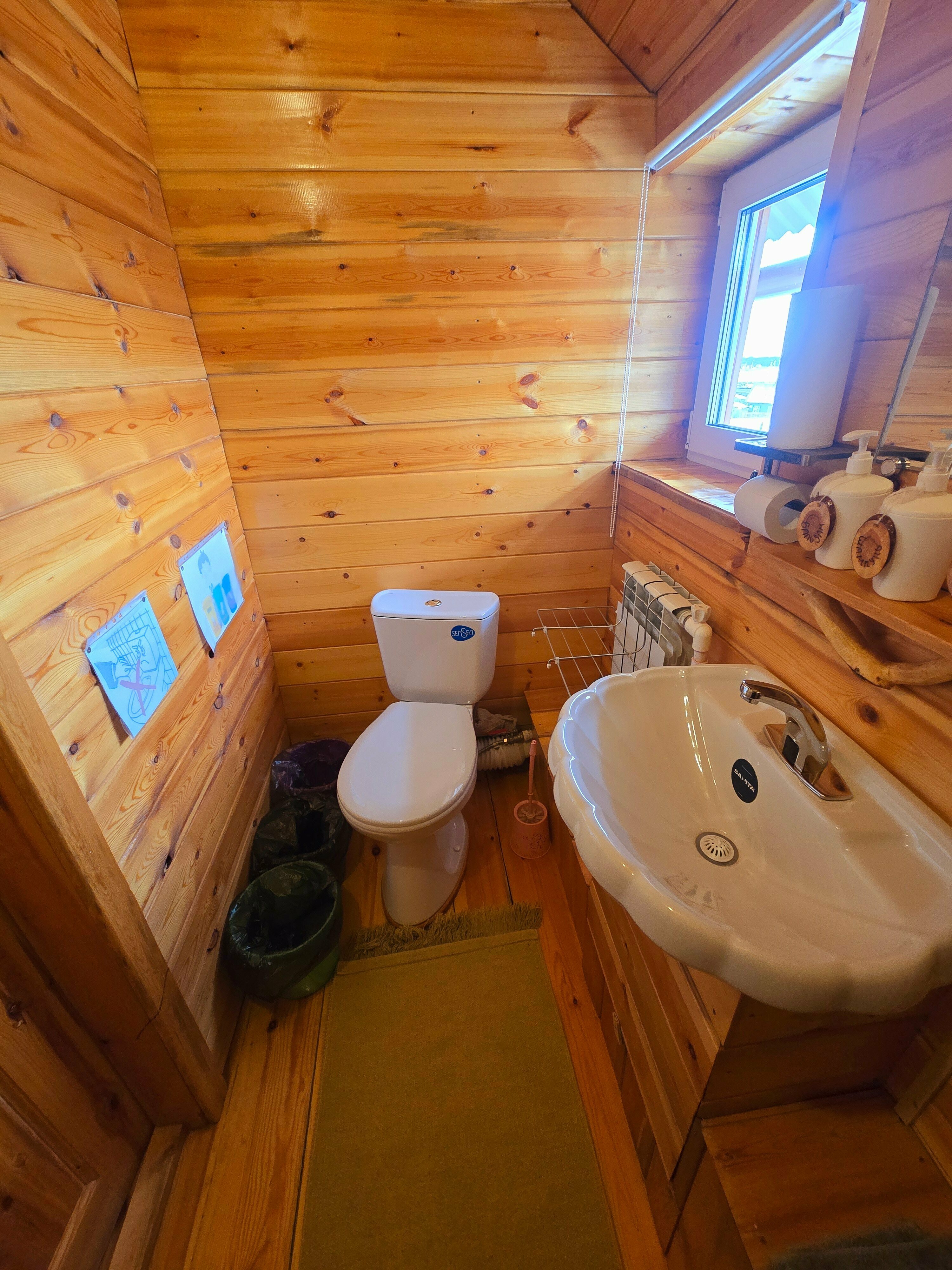 Двухместный номер с 1 кроватью или 2 отдельными кроватями и собственной ванной комнатой