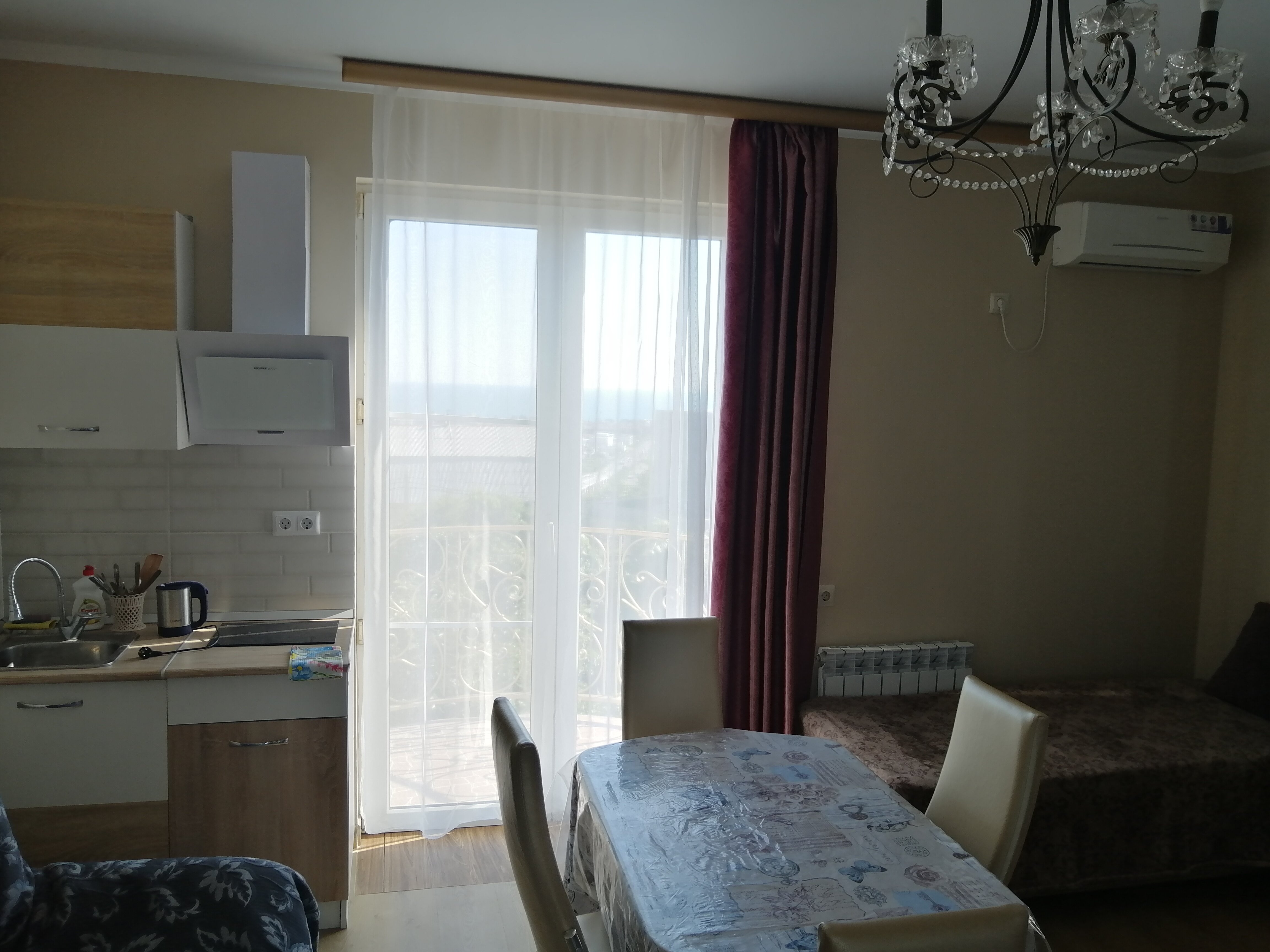 Студия с балконом с видом на море 2+1+1