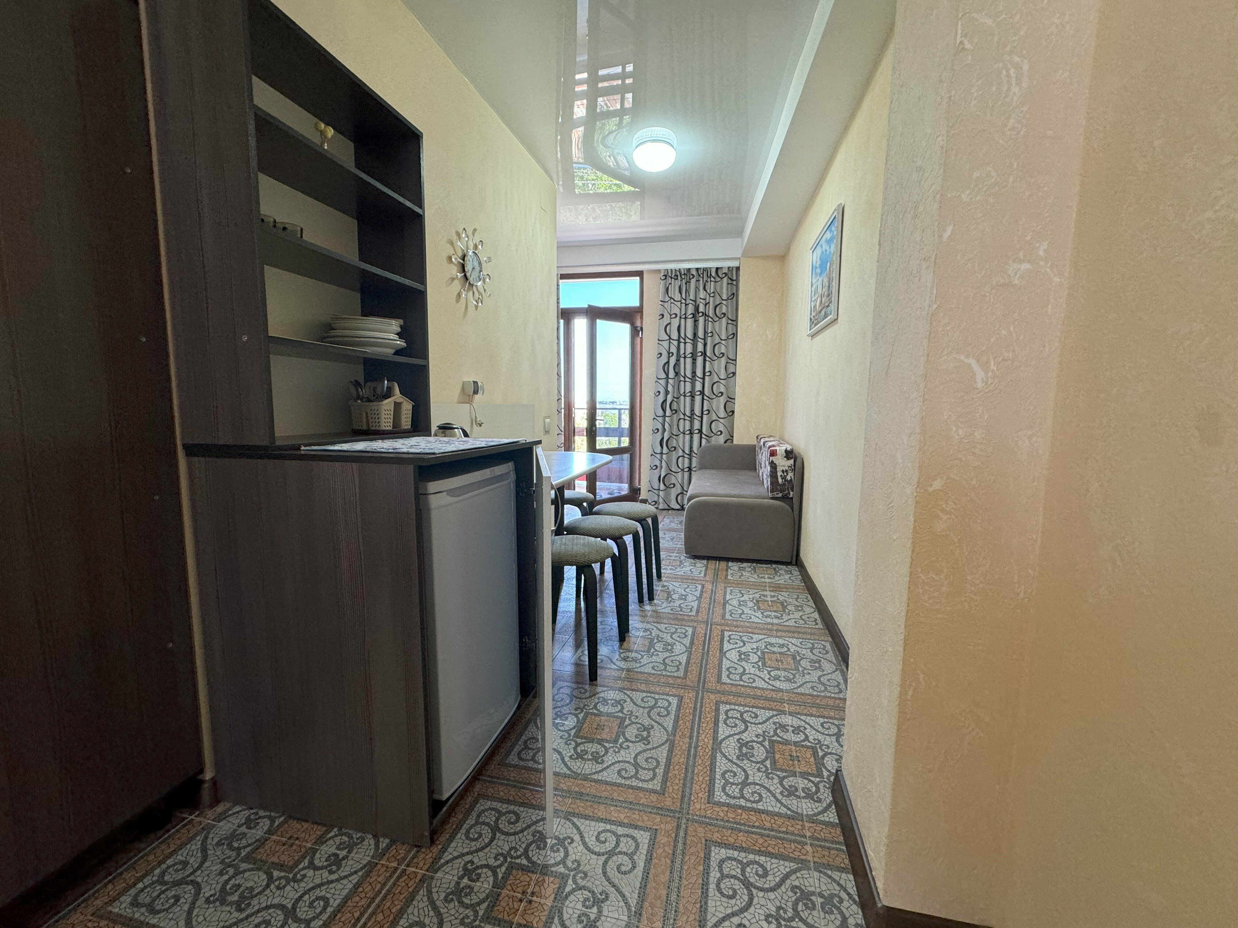 №9 Полулюкс до 3-х человек + 1 доп место