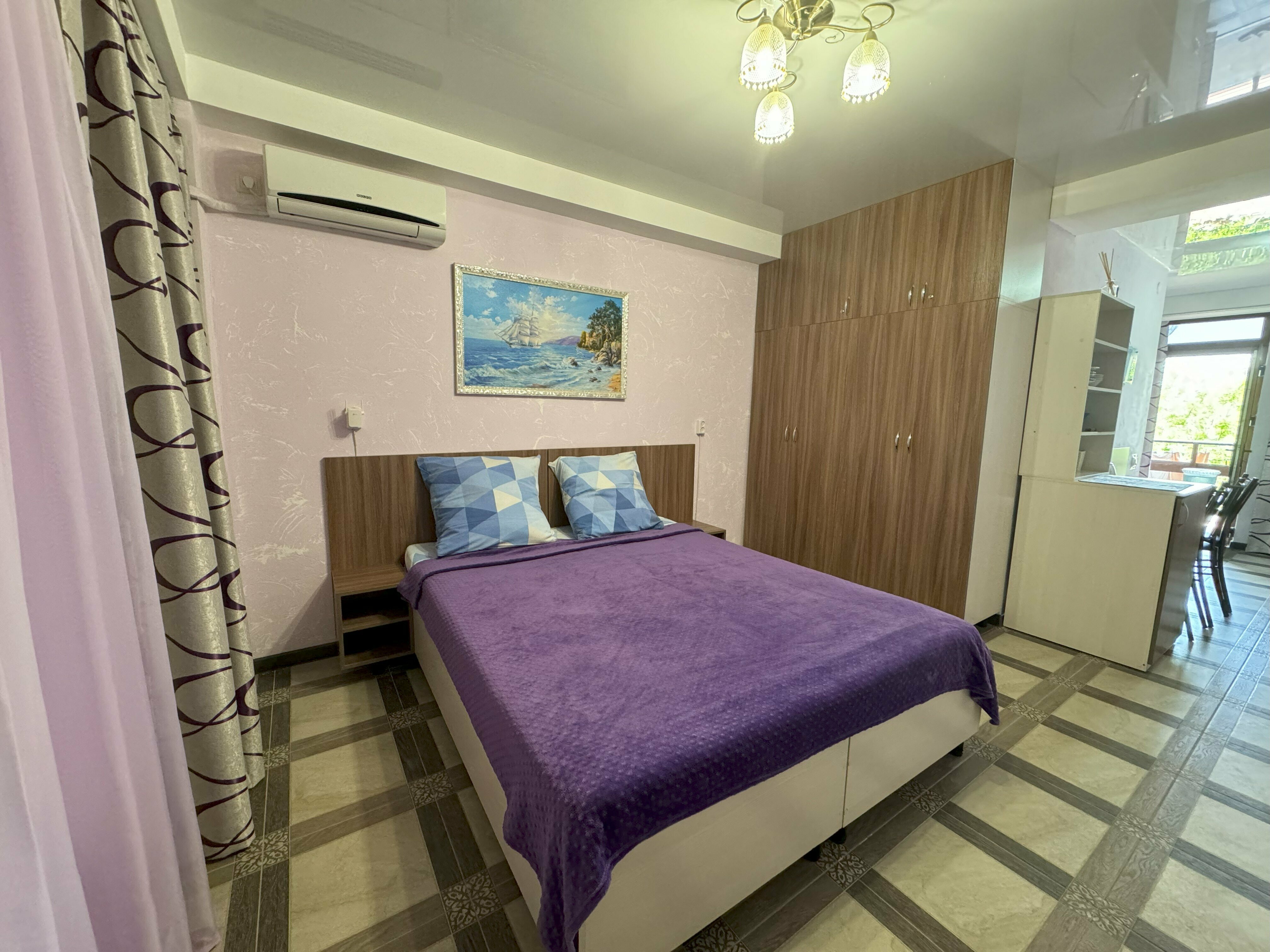 №3 Полулюкс до 3-х человек + 1 доп место