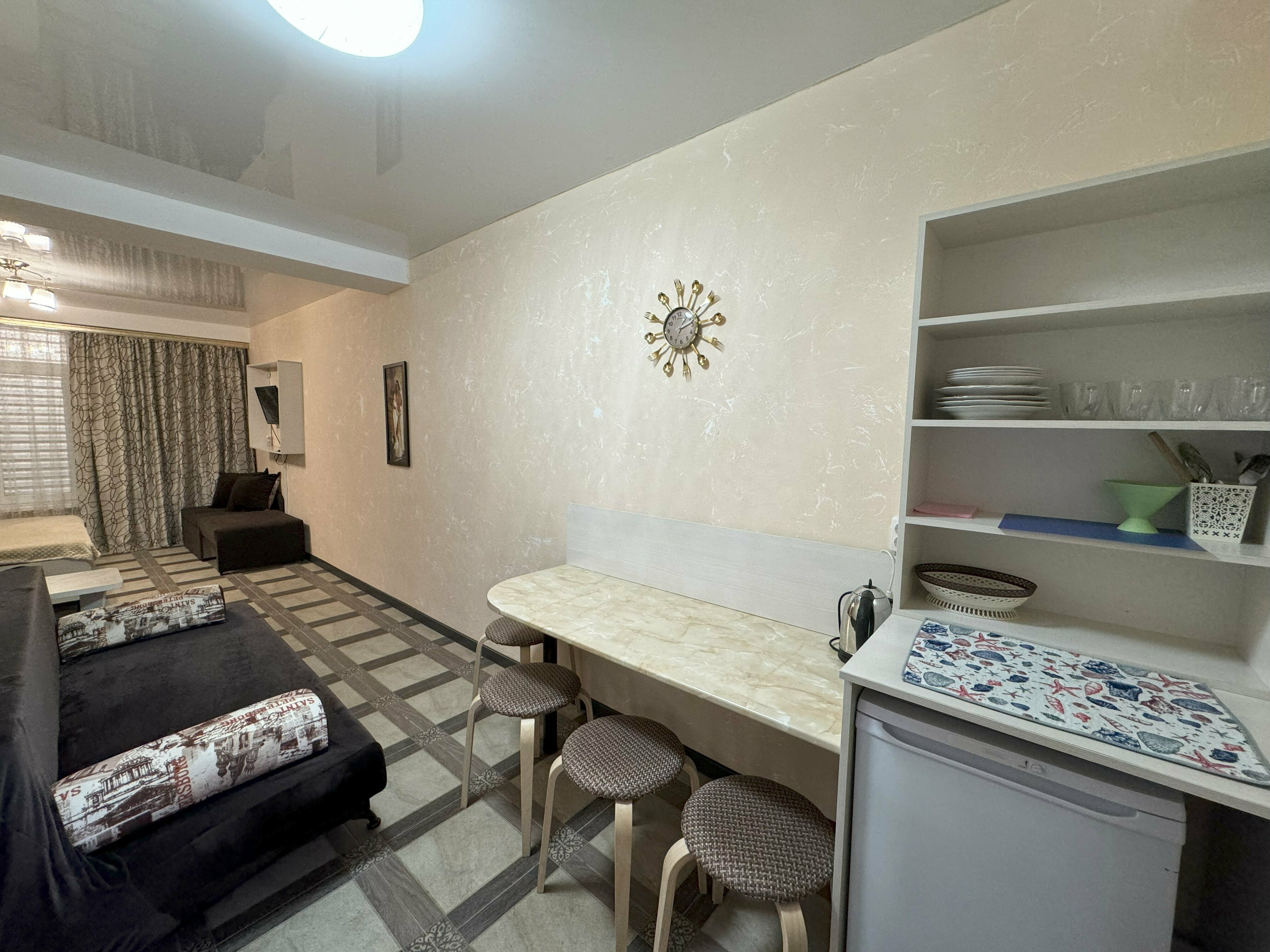 №4 Полулюкс до 3-х человек + 1 доп место