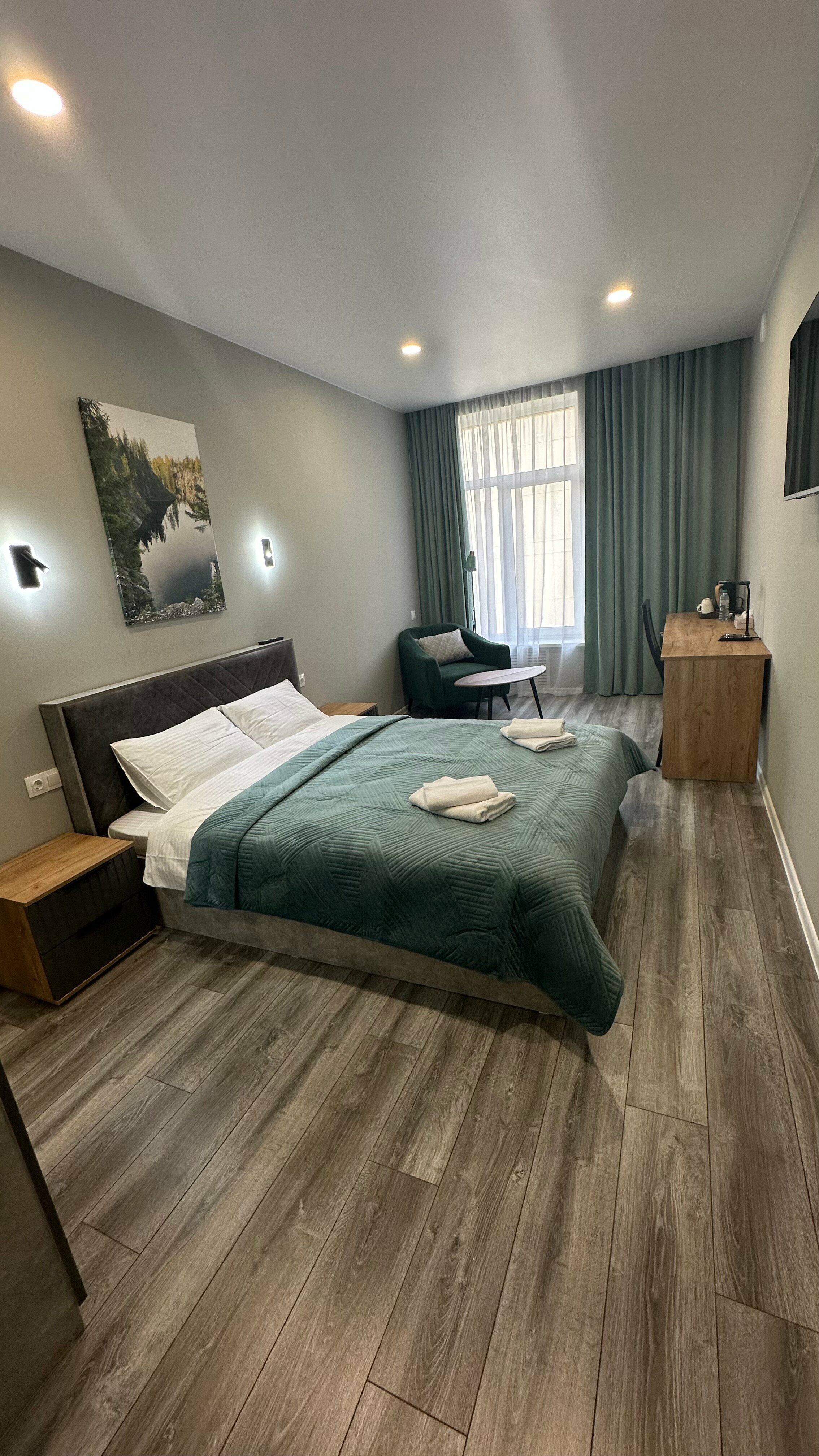 Номер 4 Двухместный номер Стандарт с одной кроватью и собственной ванной комнатой