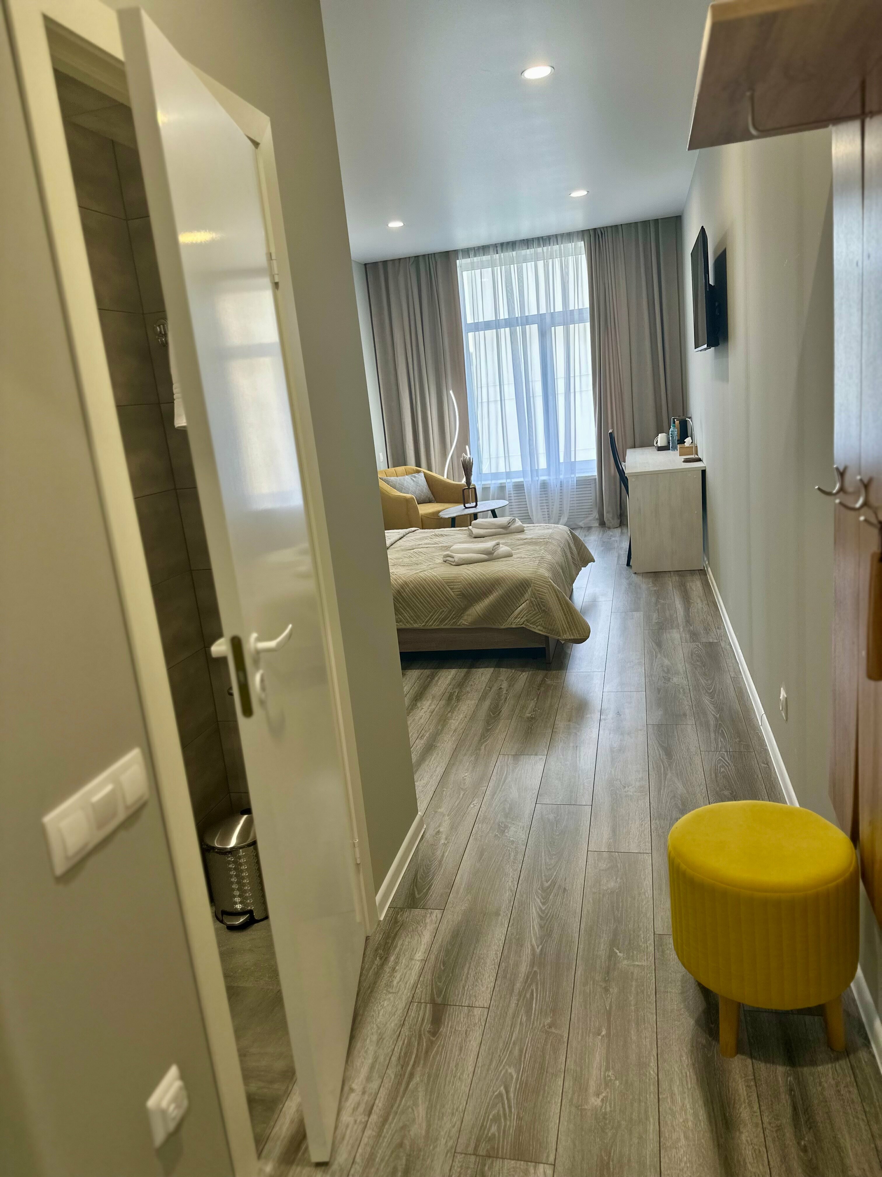 Номер 2 Двухместный номер Стандарт с одной кроватью и собственной ванной комнатой