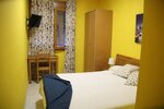 Двухместный номер с 1 двуспальной кроватью в Hostal Burgalés