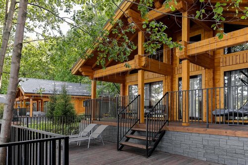 Дом с видом на озеро