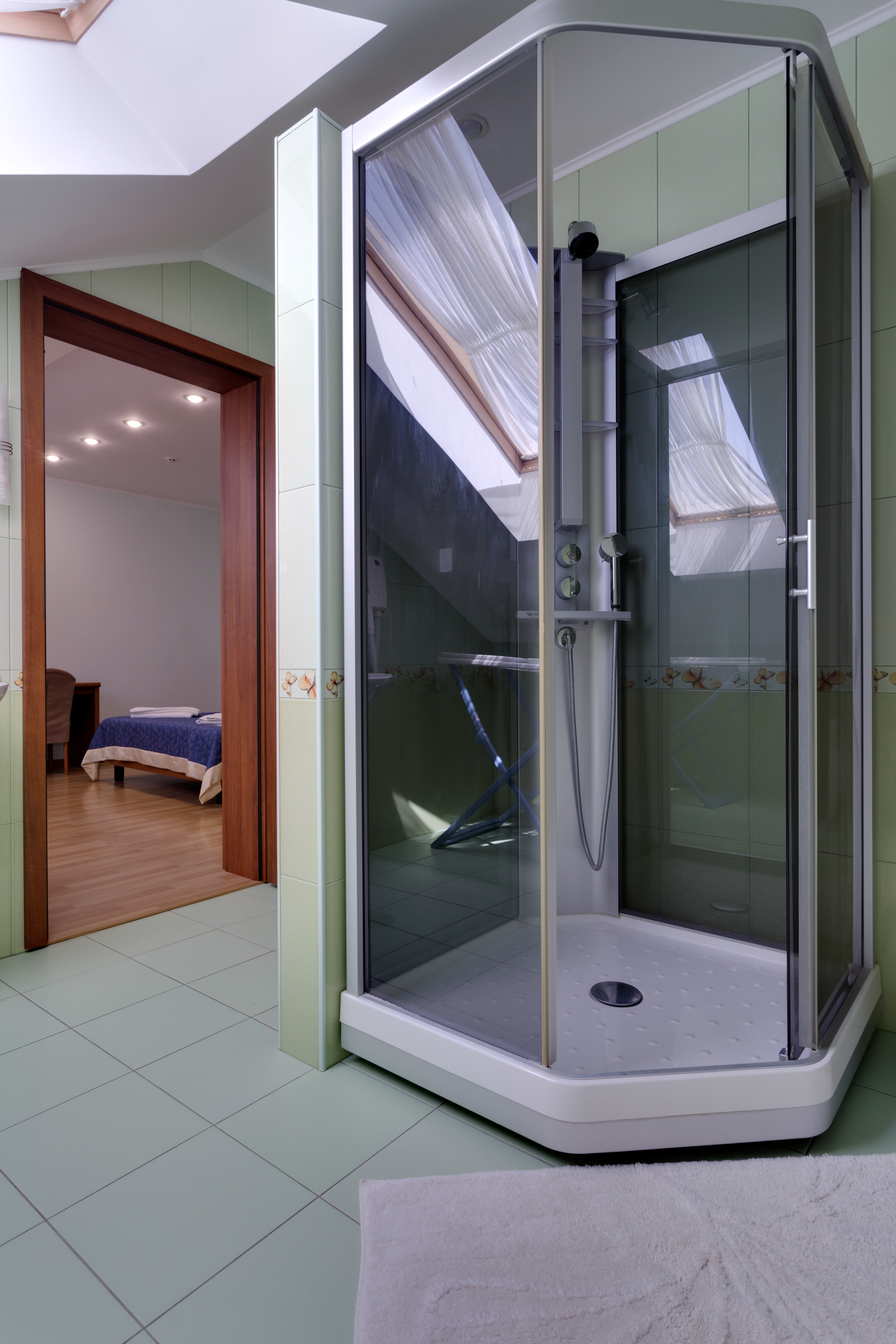 Двухкомнатный семейный, 6-ти местный