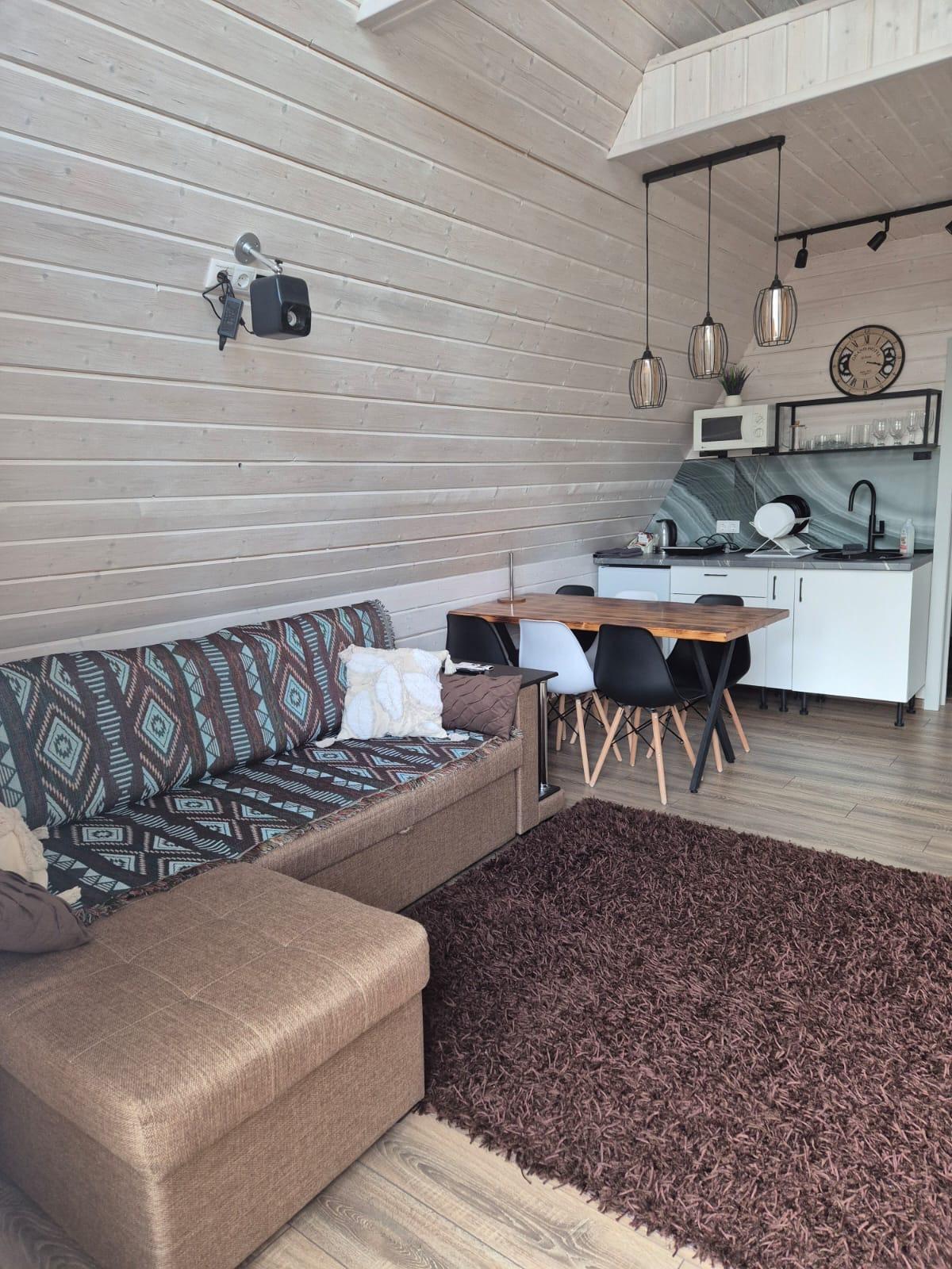 Коттедж с видом на озеро