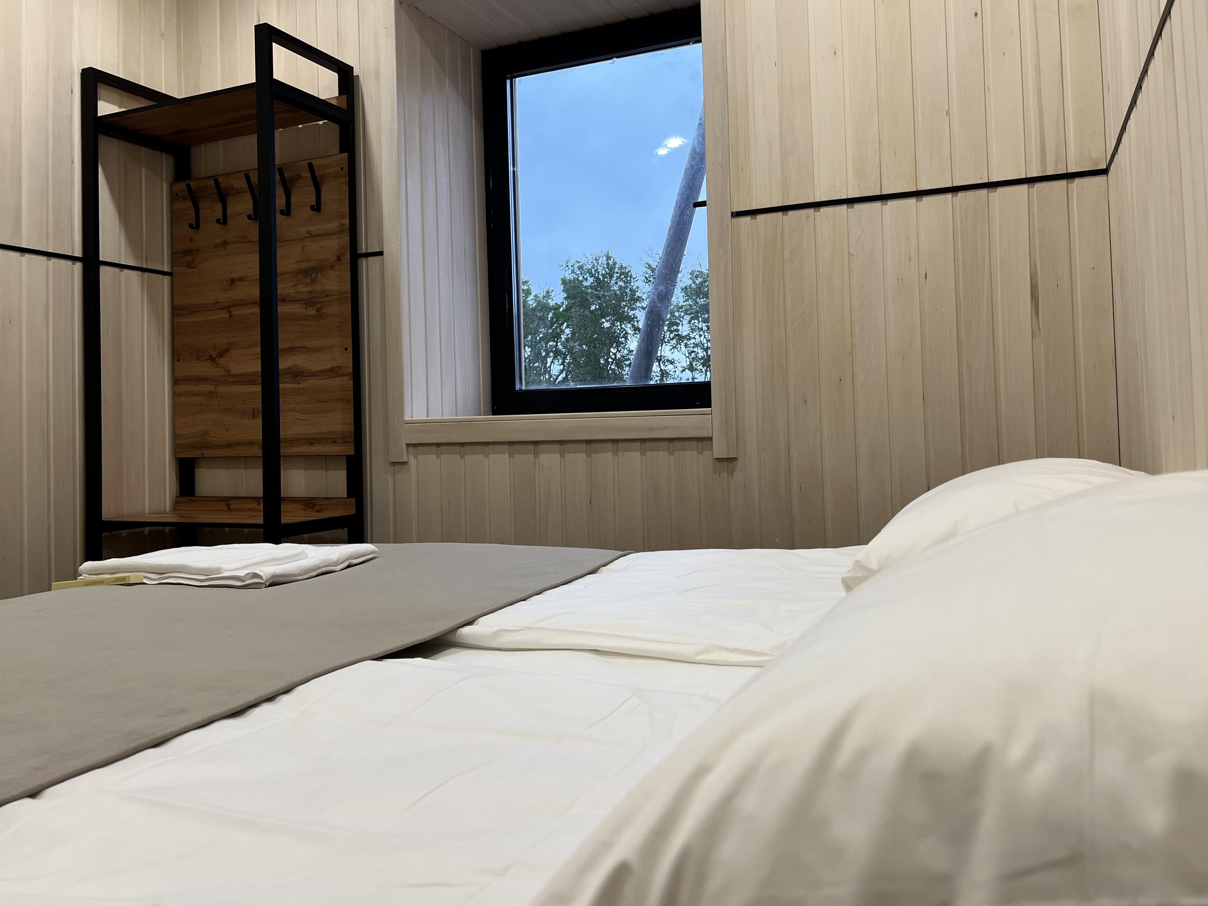 Двухместный номер с 1 кроватью или 2 отдельными кроватями и общей ванной комнатой