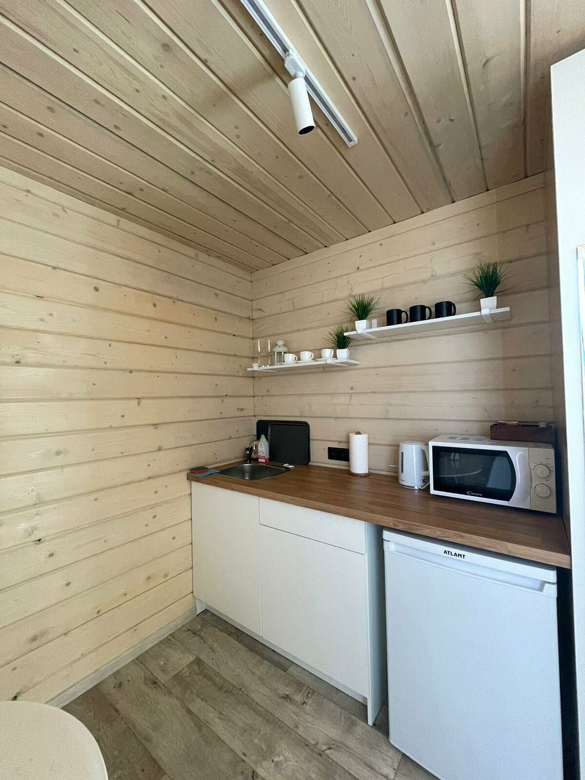 Двухместный номер с 2-мя кроватями, террасой и красивым видом на озеро