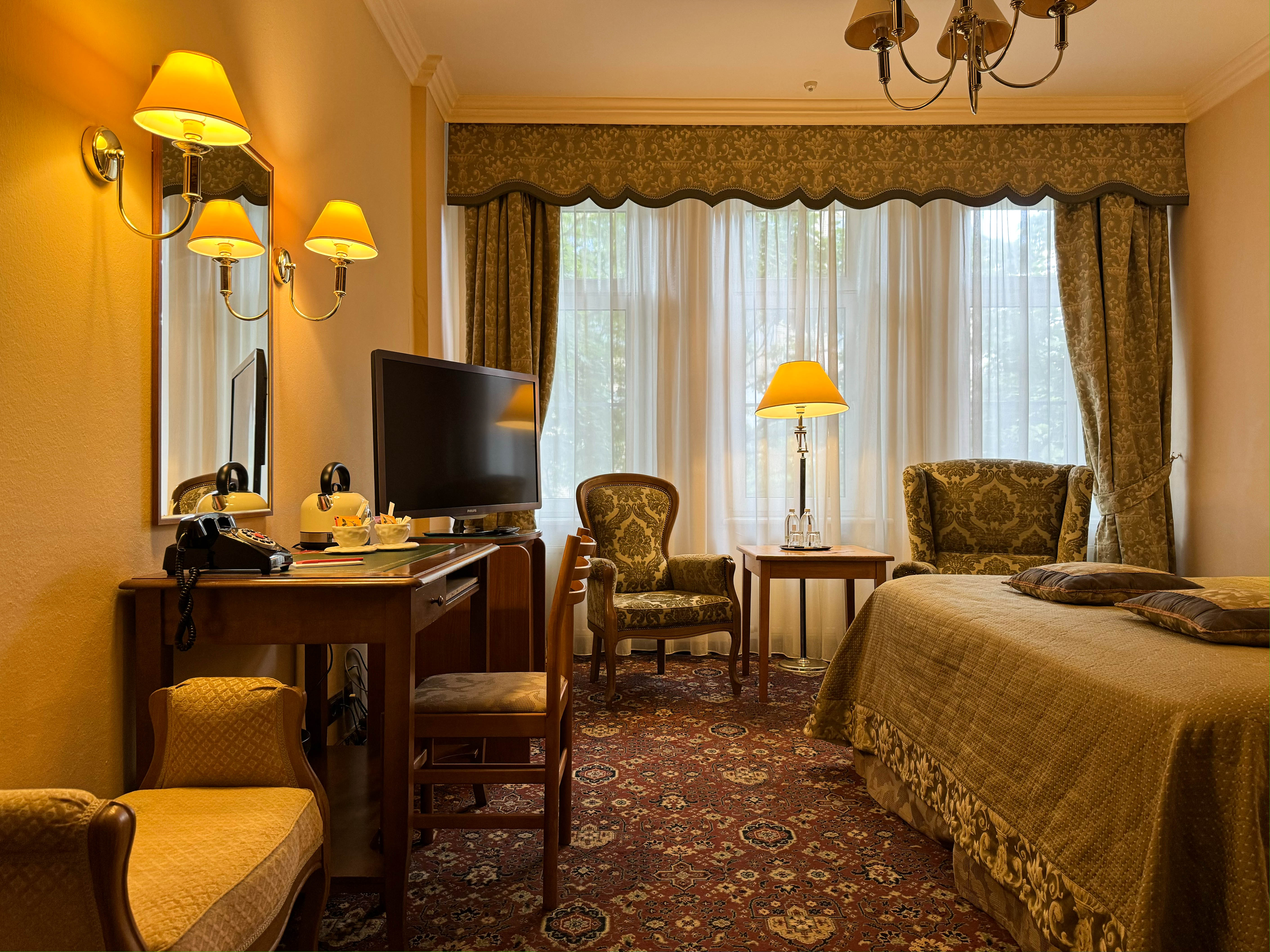 Супериор с одной большой кроватью