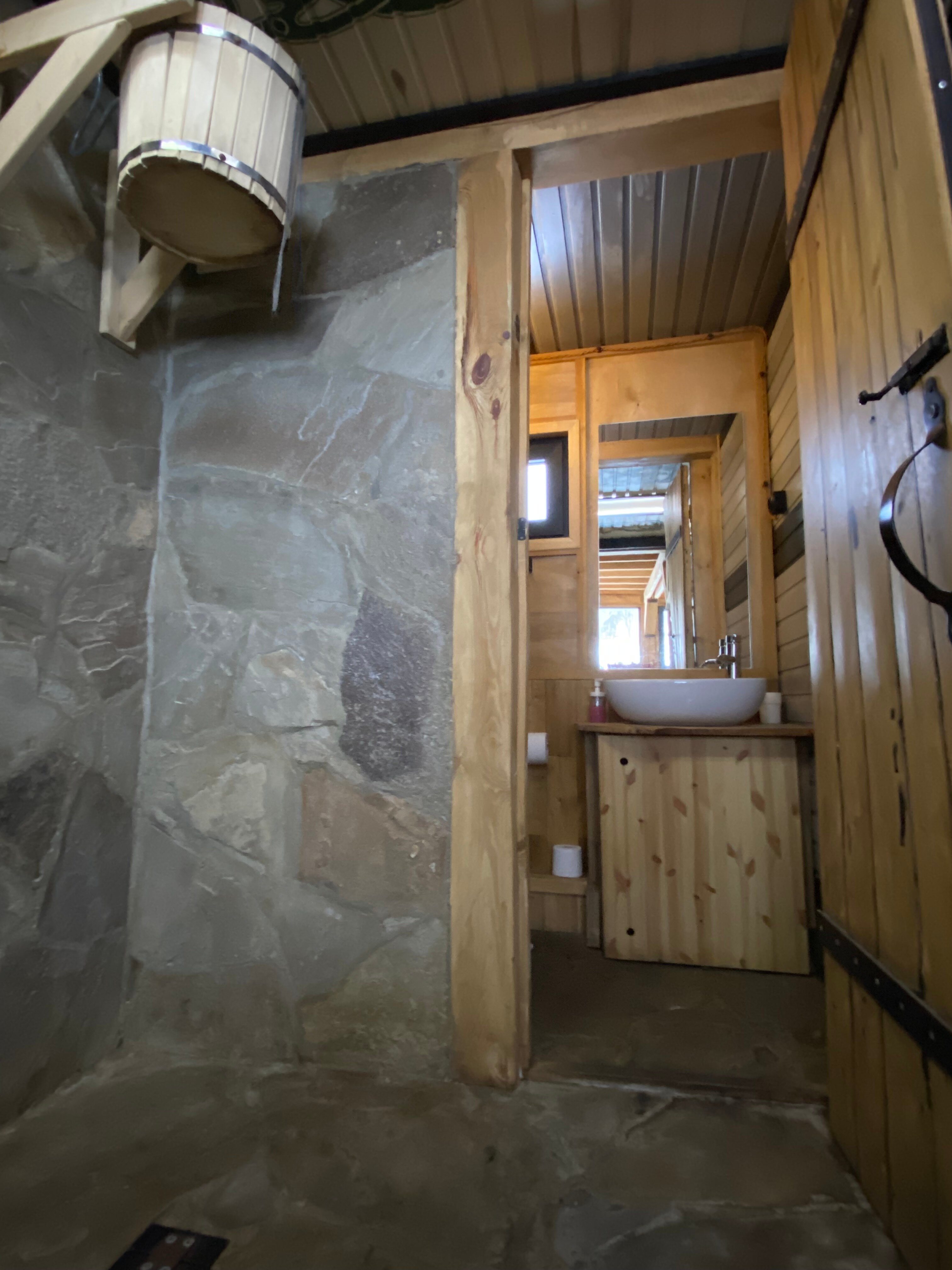 Дом Черный Викинг с баней на дровах и мангальной зоной