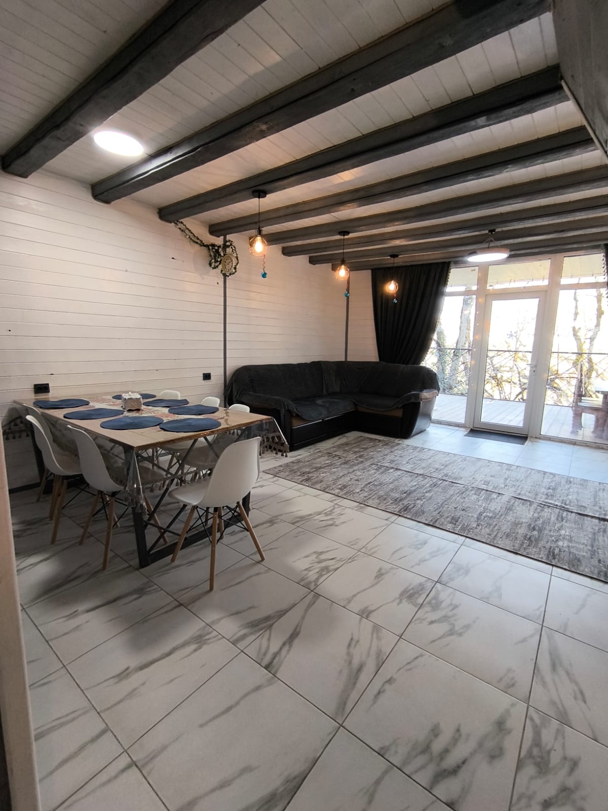 Коттедж с собственным бассейном