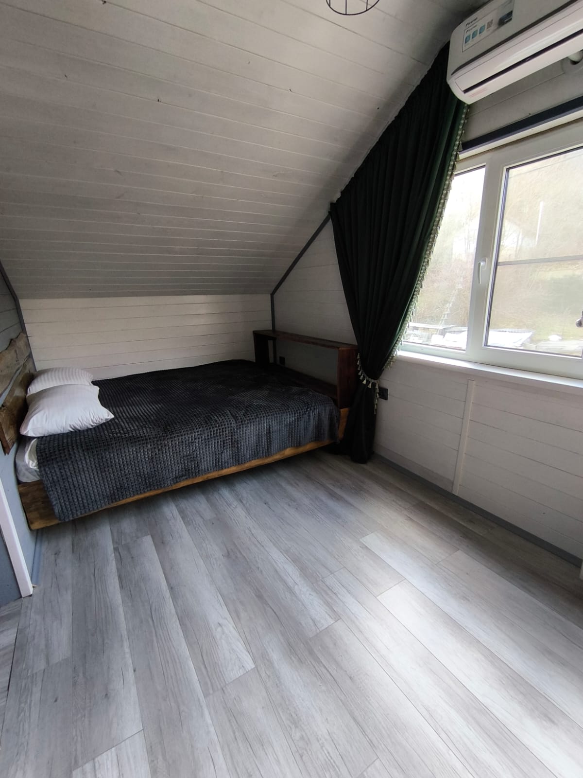 Коттедж с собственным бассейном